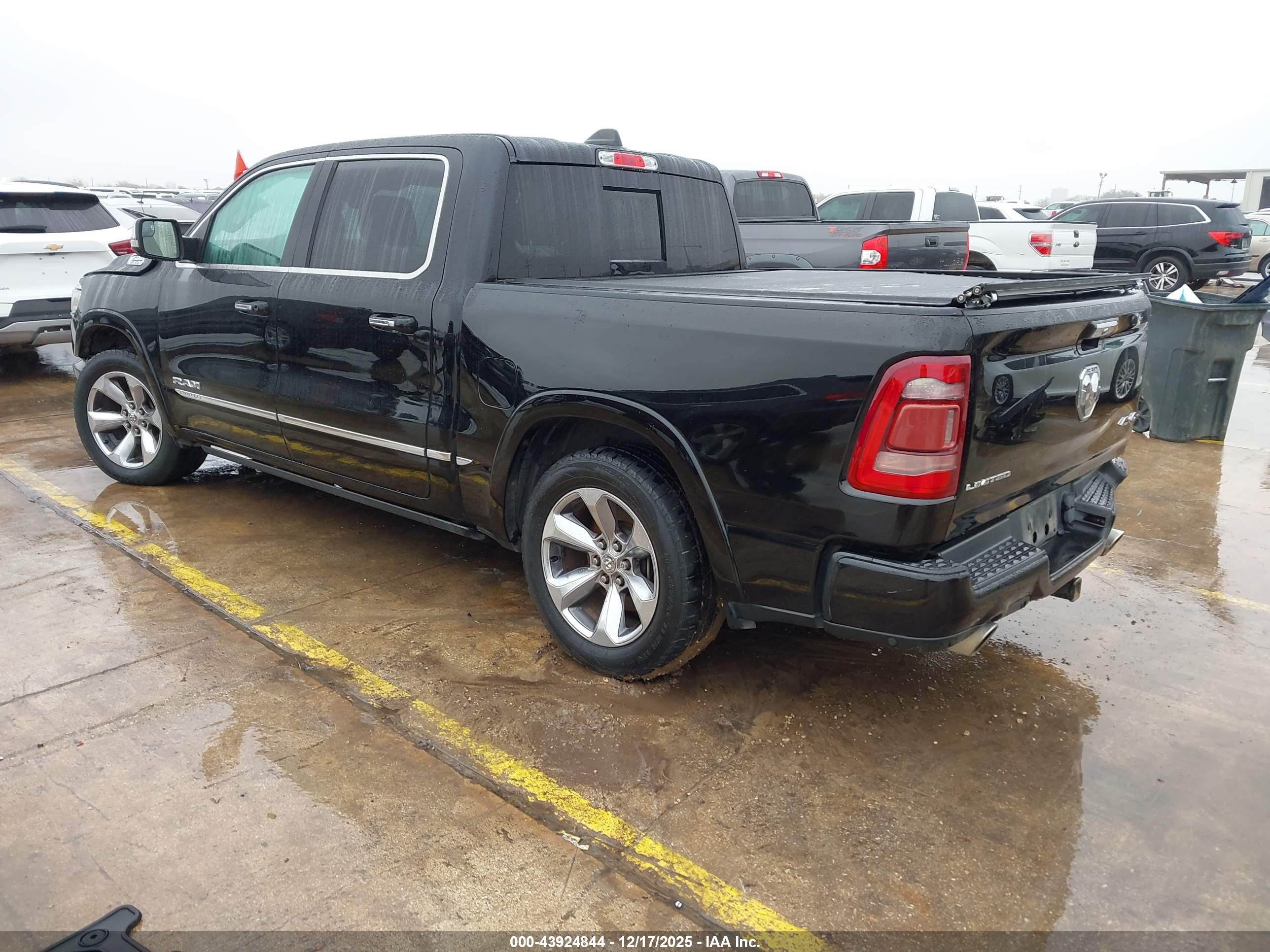 RAM 1500 image 3