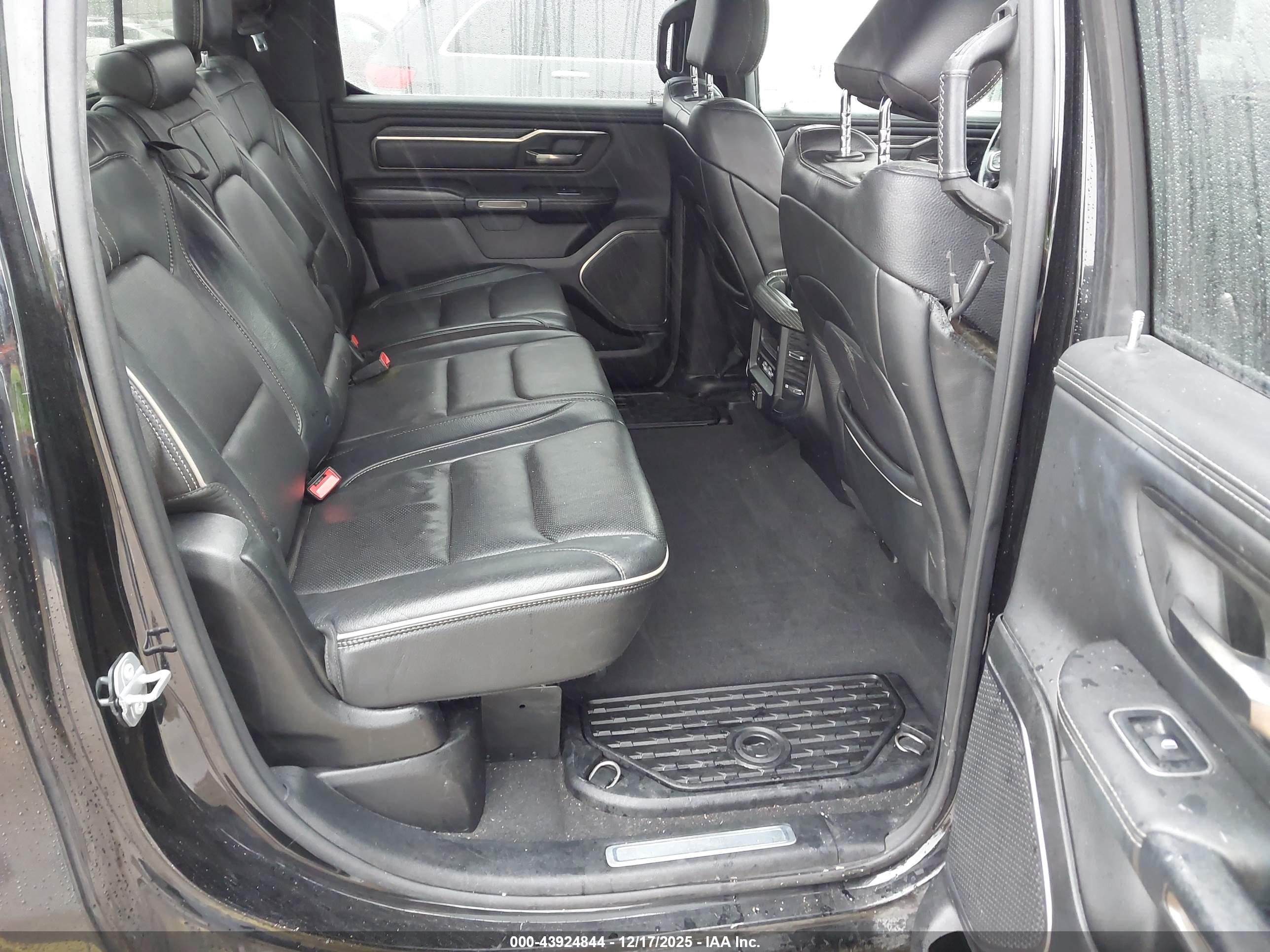 RAM 1500 image 8