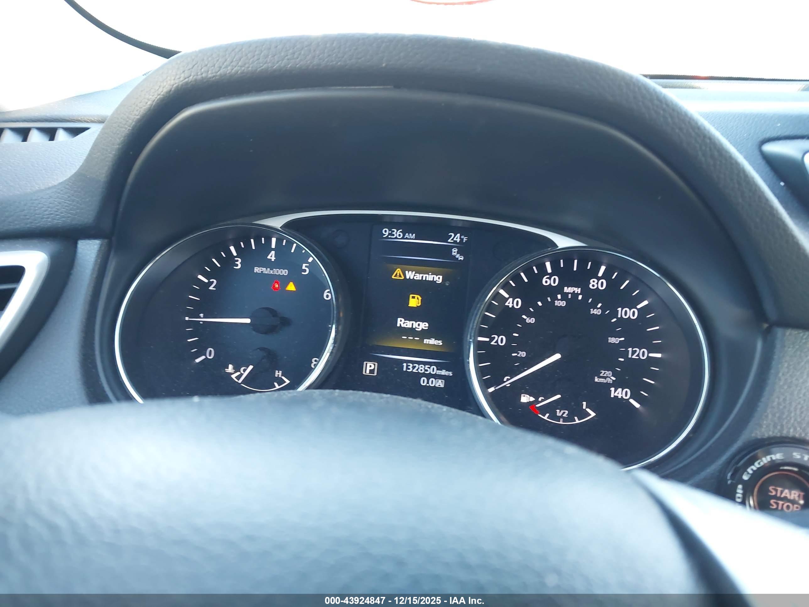 NISSAN ROGUE image 7