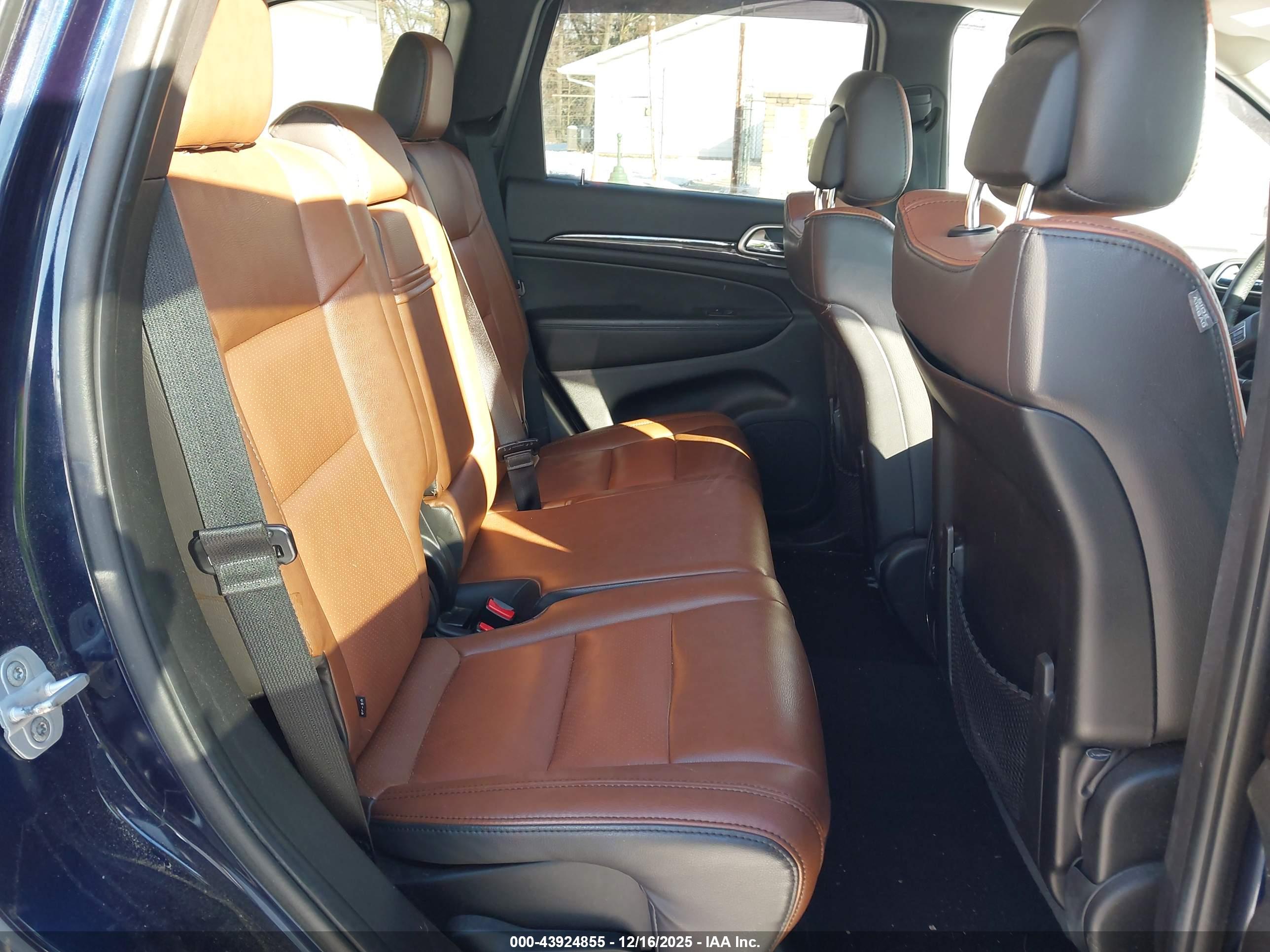 JEEP GRAND image 8