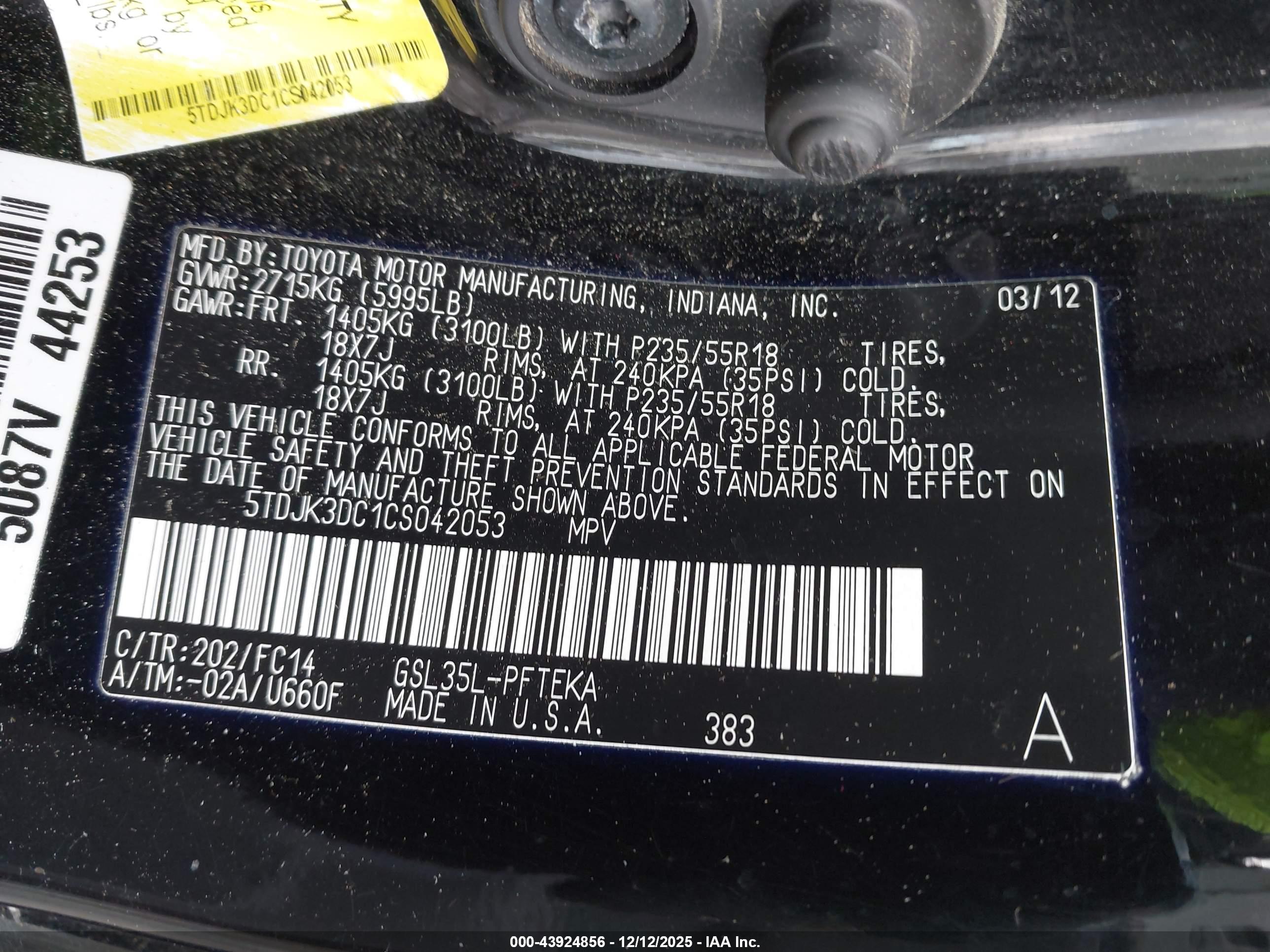 TOYOTA SIENNA image 9