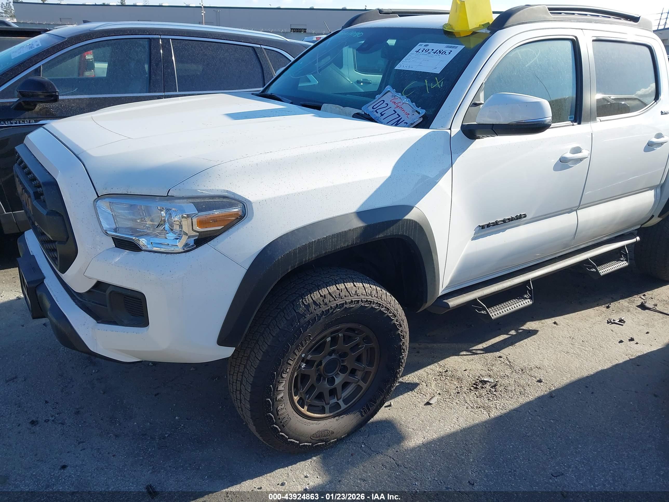 TOYOTA TACOMA image 2