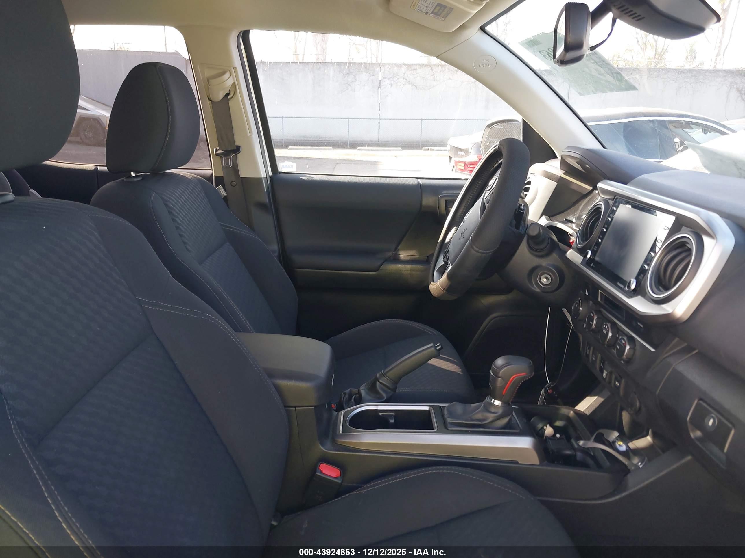 TOYOTA TACOMA image 5