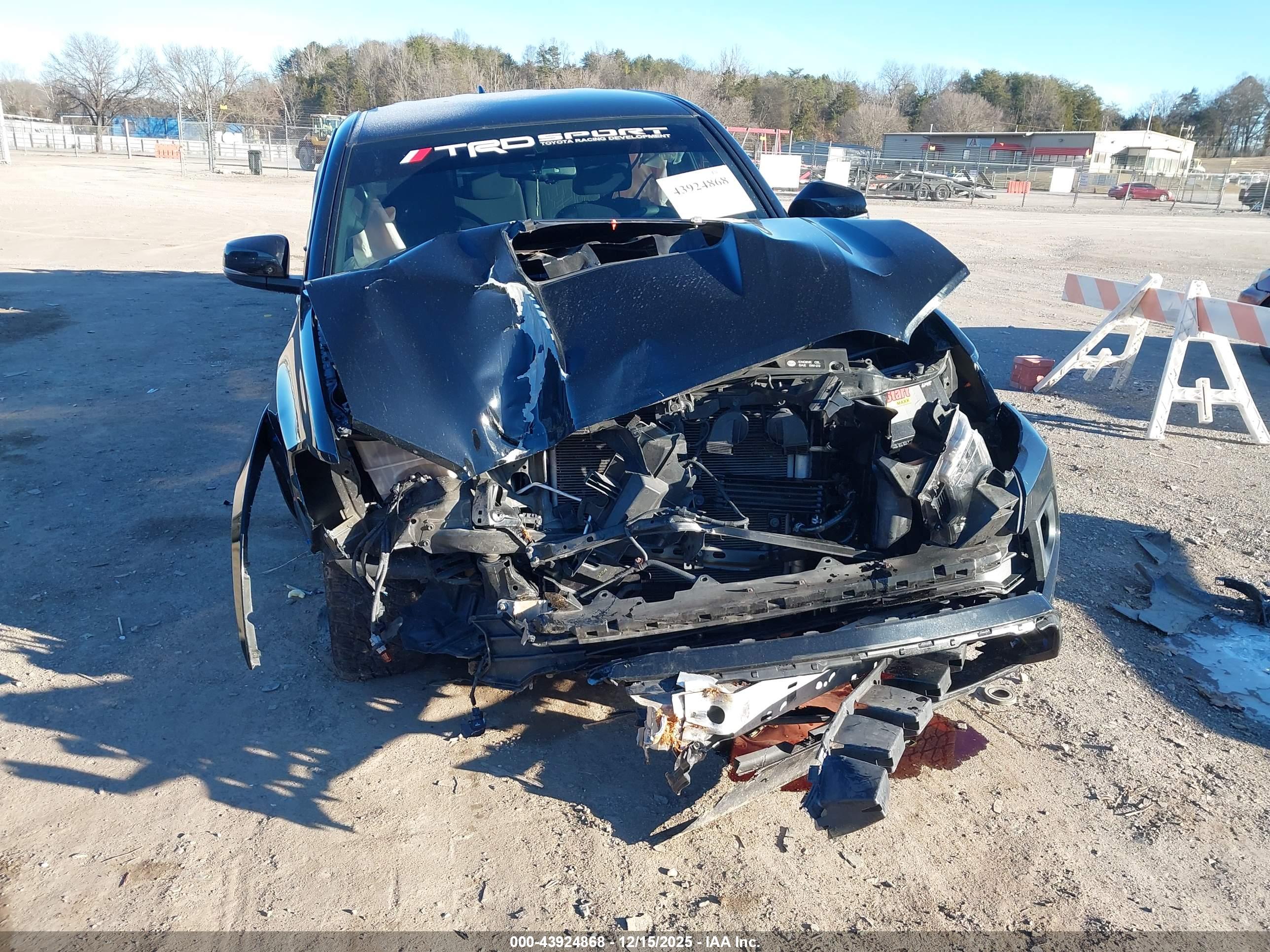 TOYOTA TACOMA image 6
