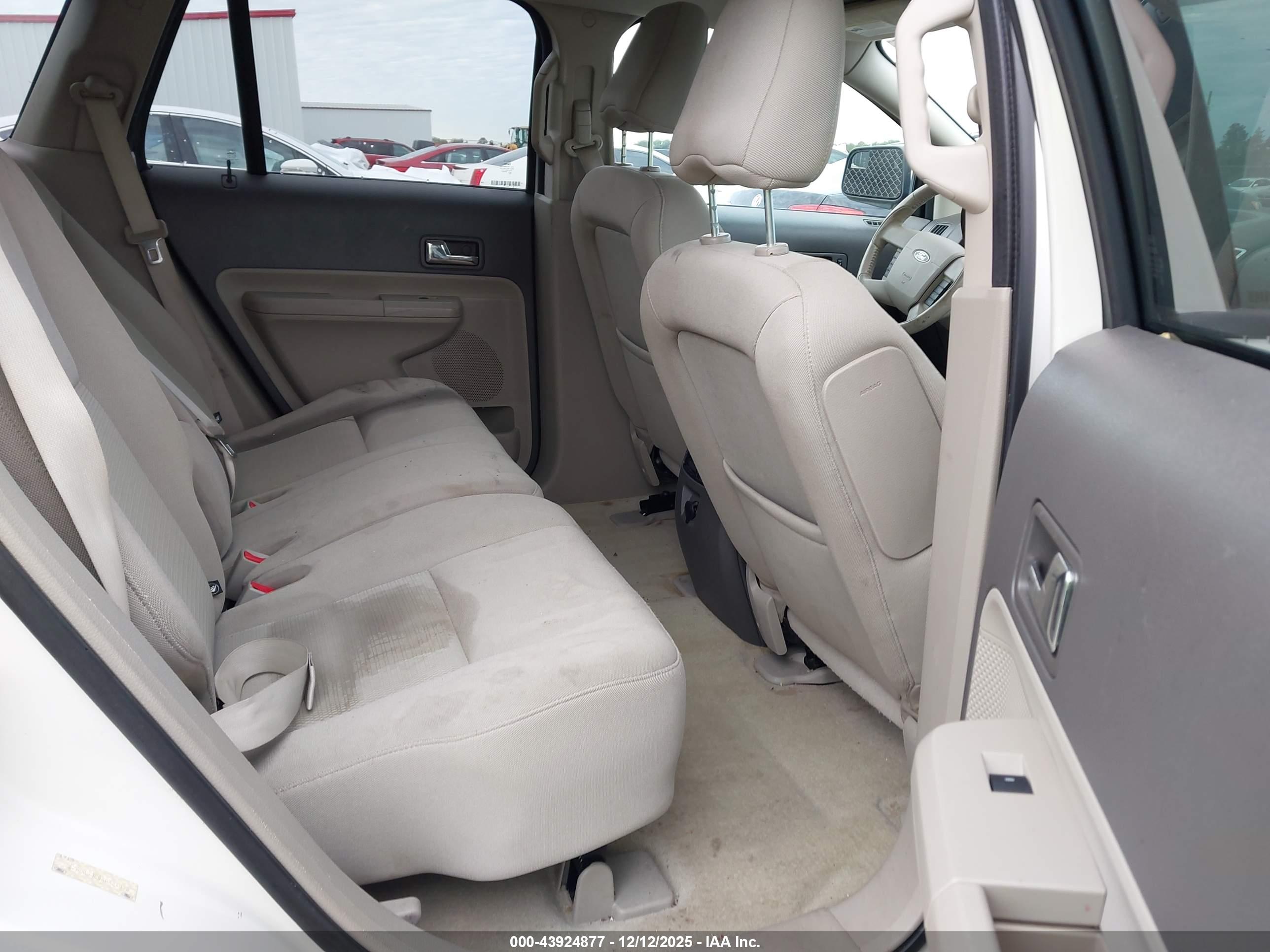 FORD EDGE image 8