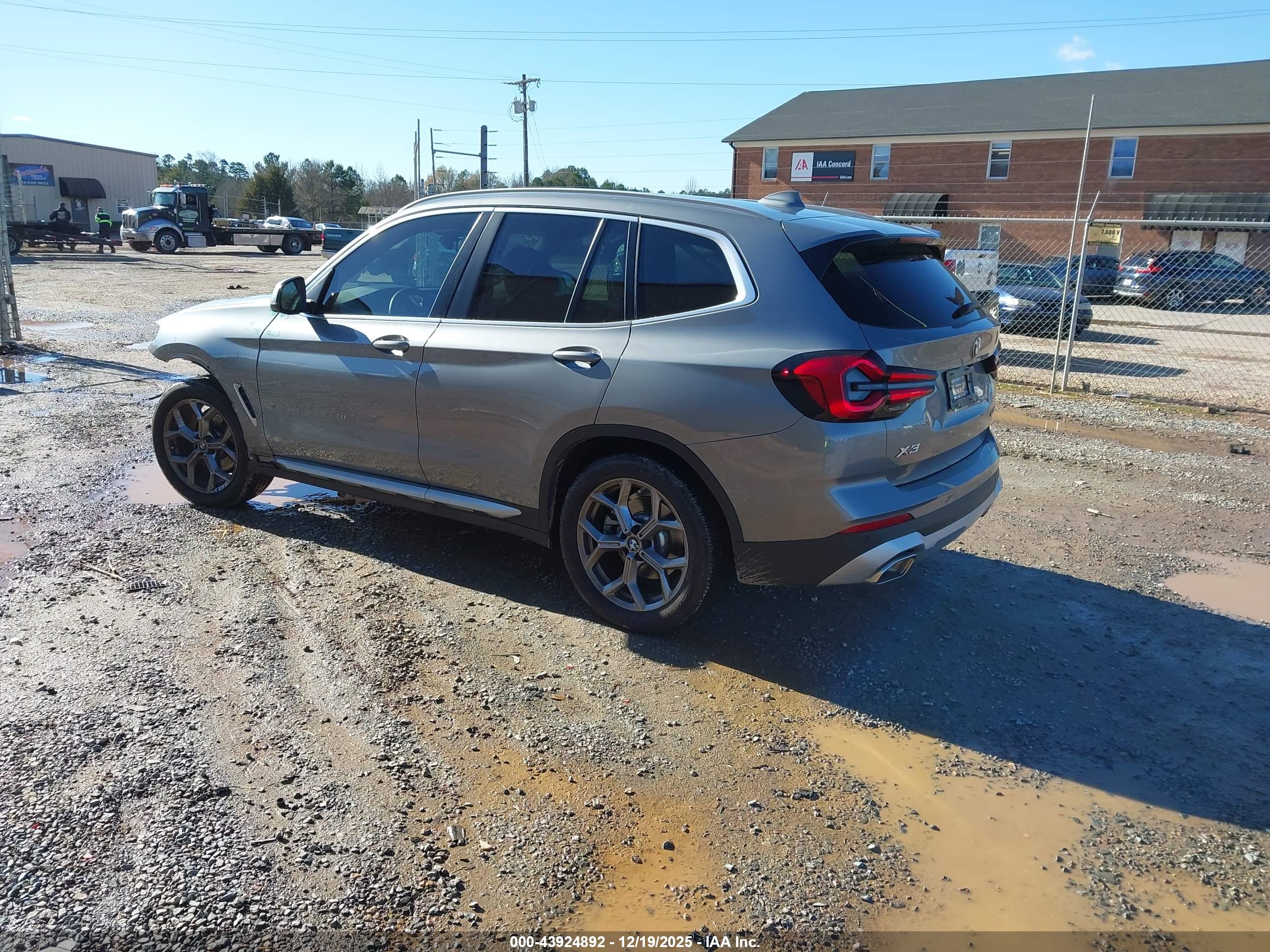 BMW X3 image 3