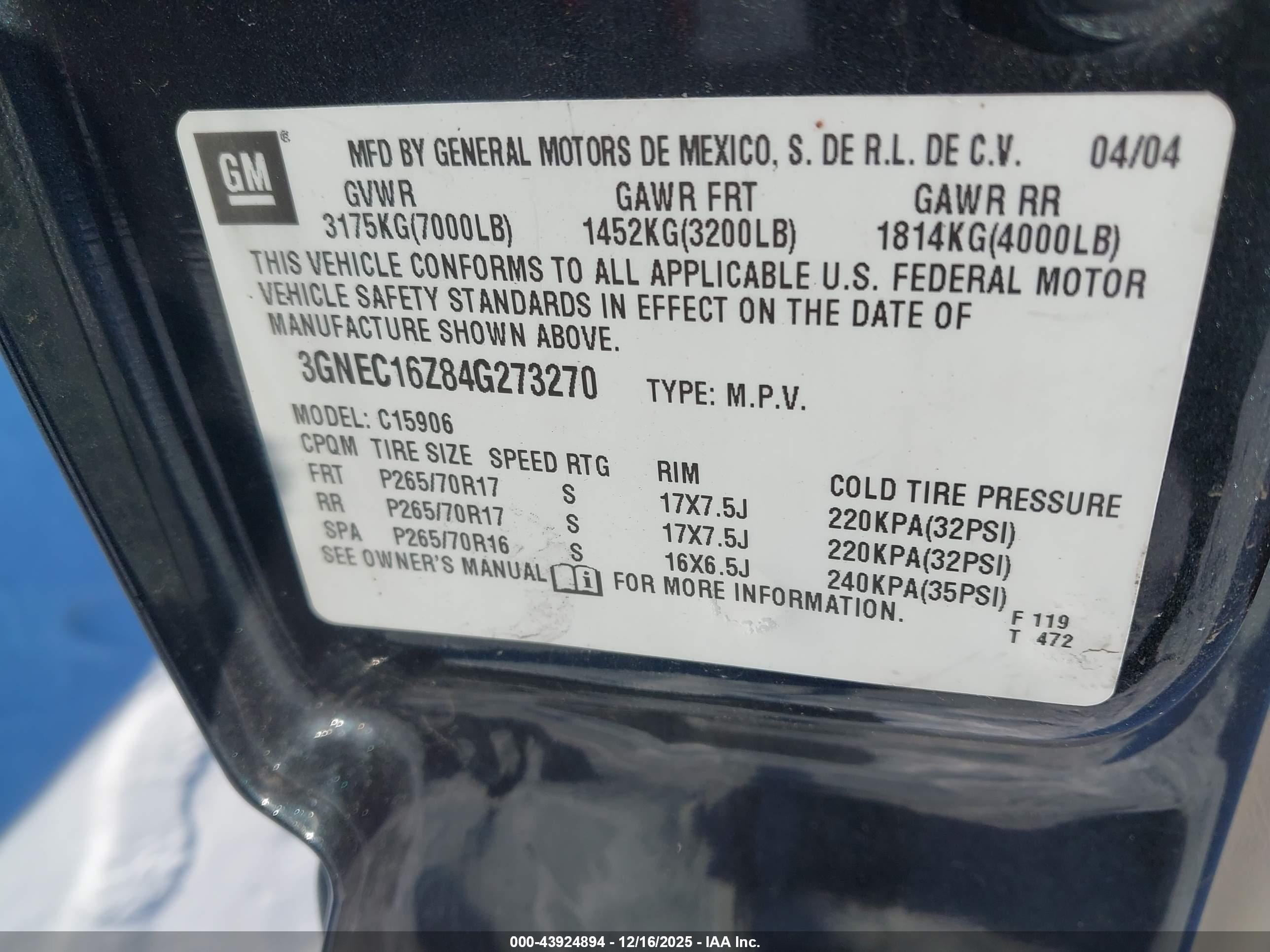 CHEVROLET SUBURBAN image 9
