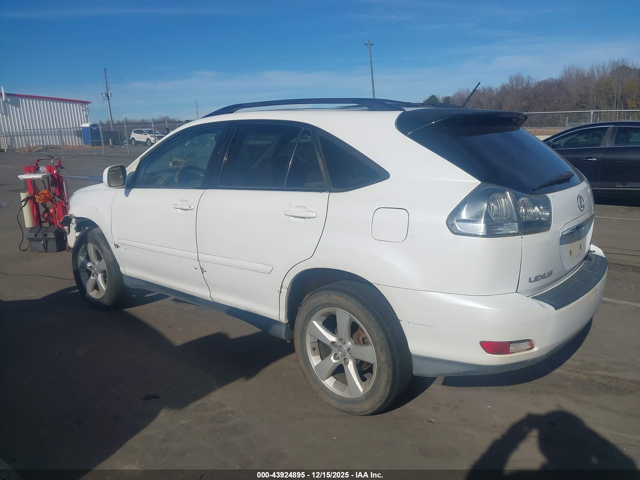 LEXUS RX image 3