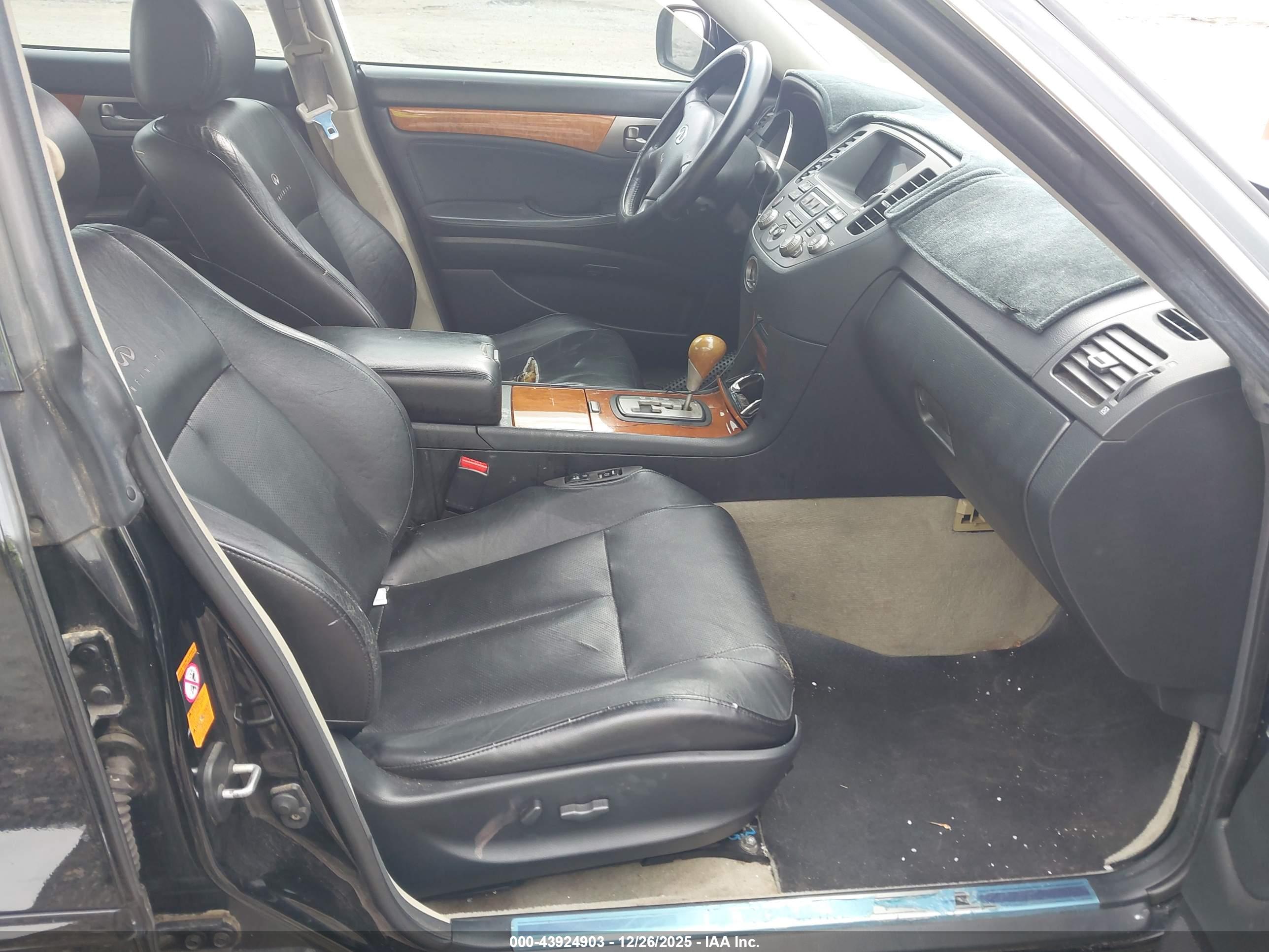 INFINITI M45 image 5