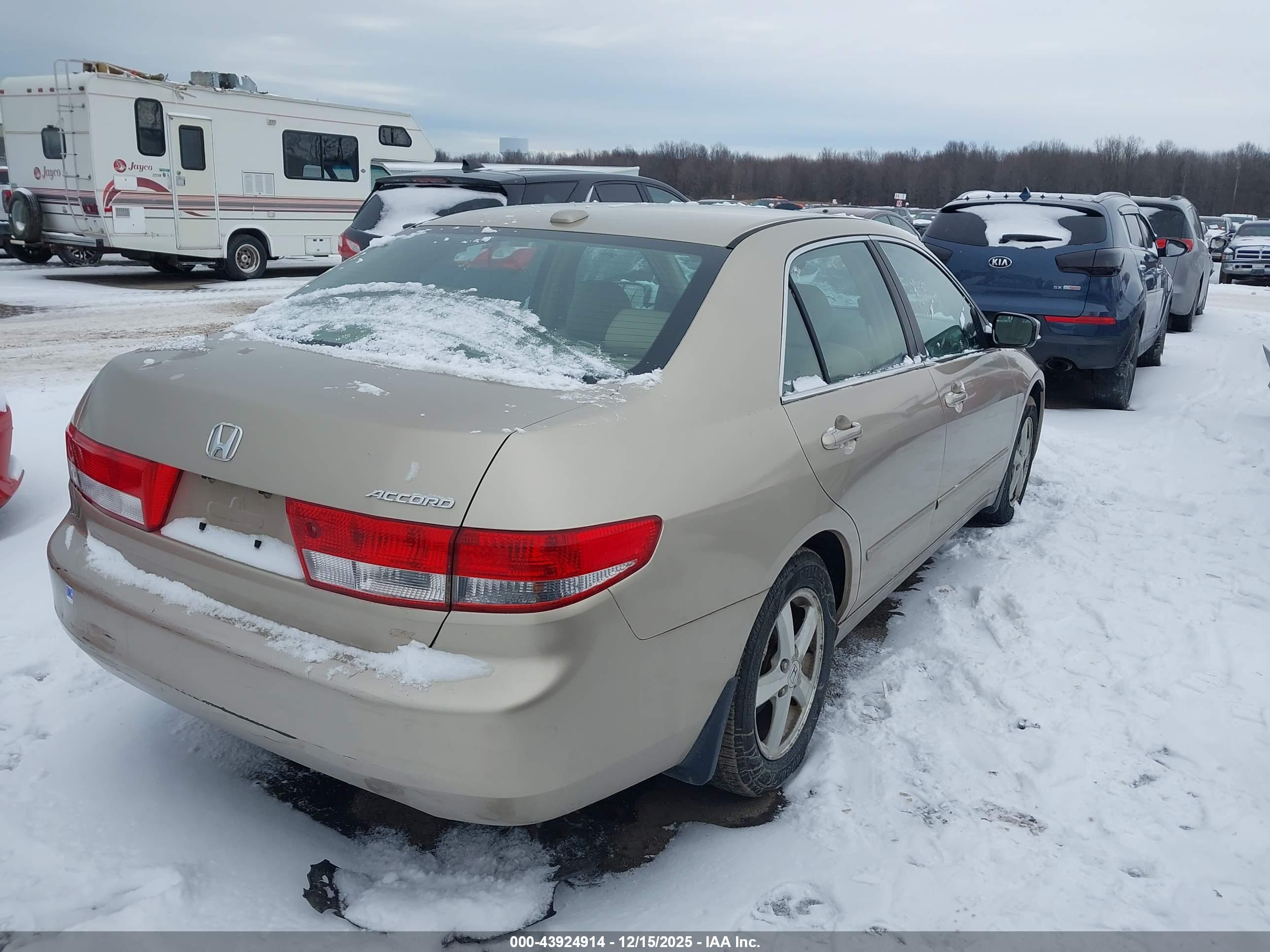 HONDA ACCORD image 4