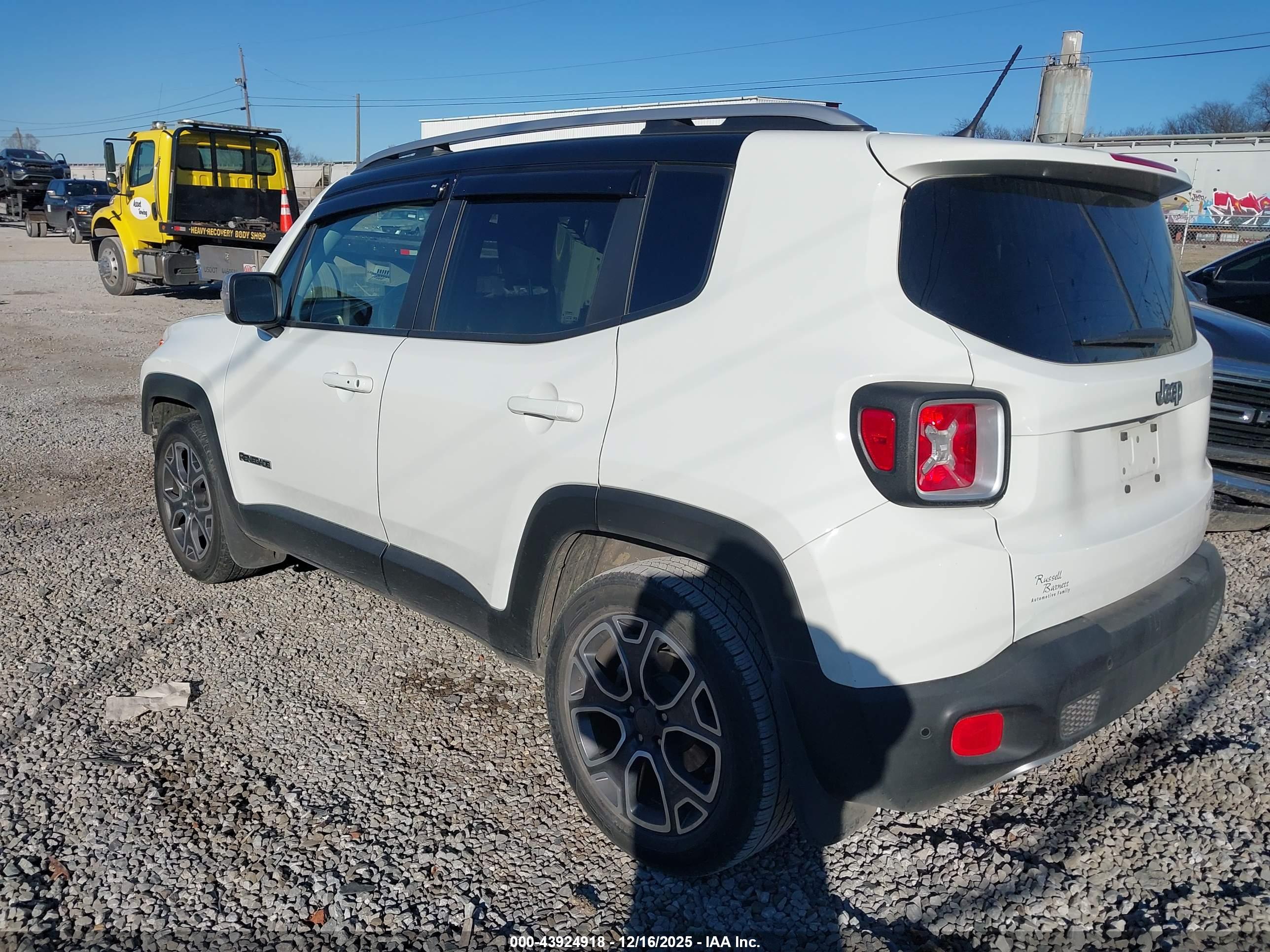 JEEP RENEGADE image 3