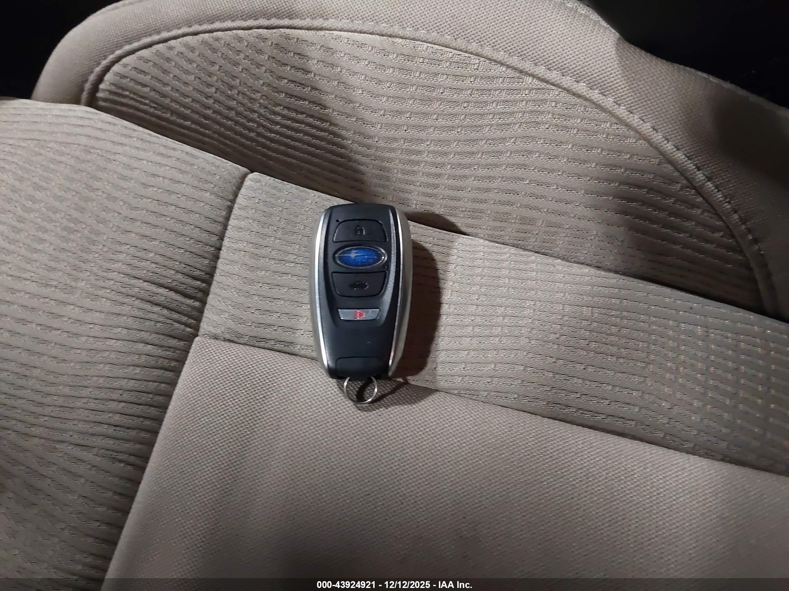 SUBARU ASCENT image 11