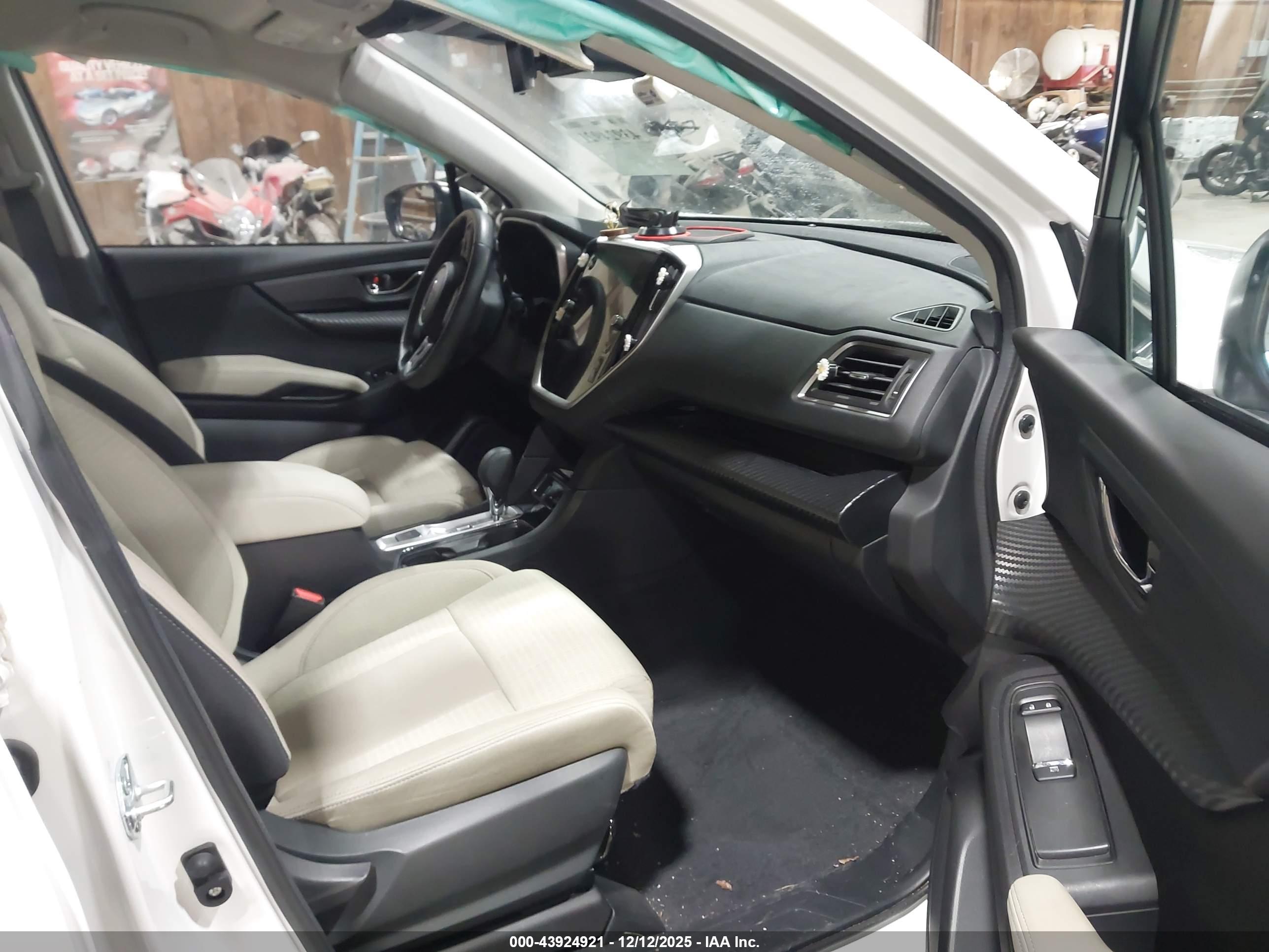 SUBARU ASCENT image 5