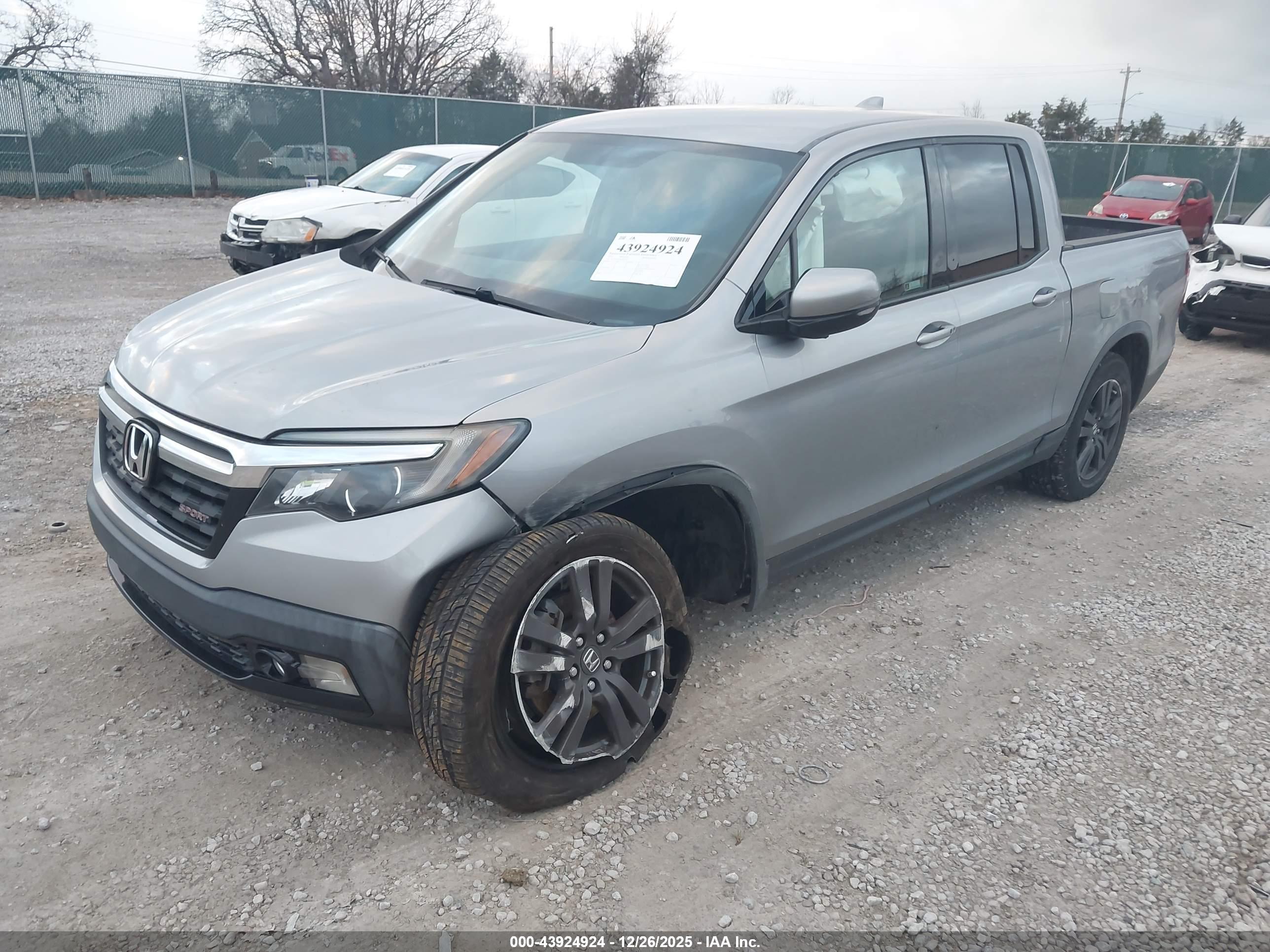 HONDA RIDGELINE image 2