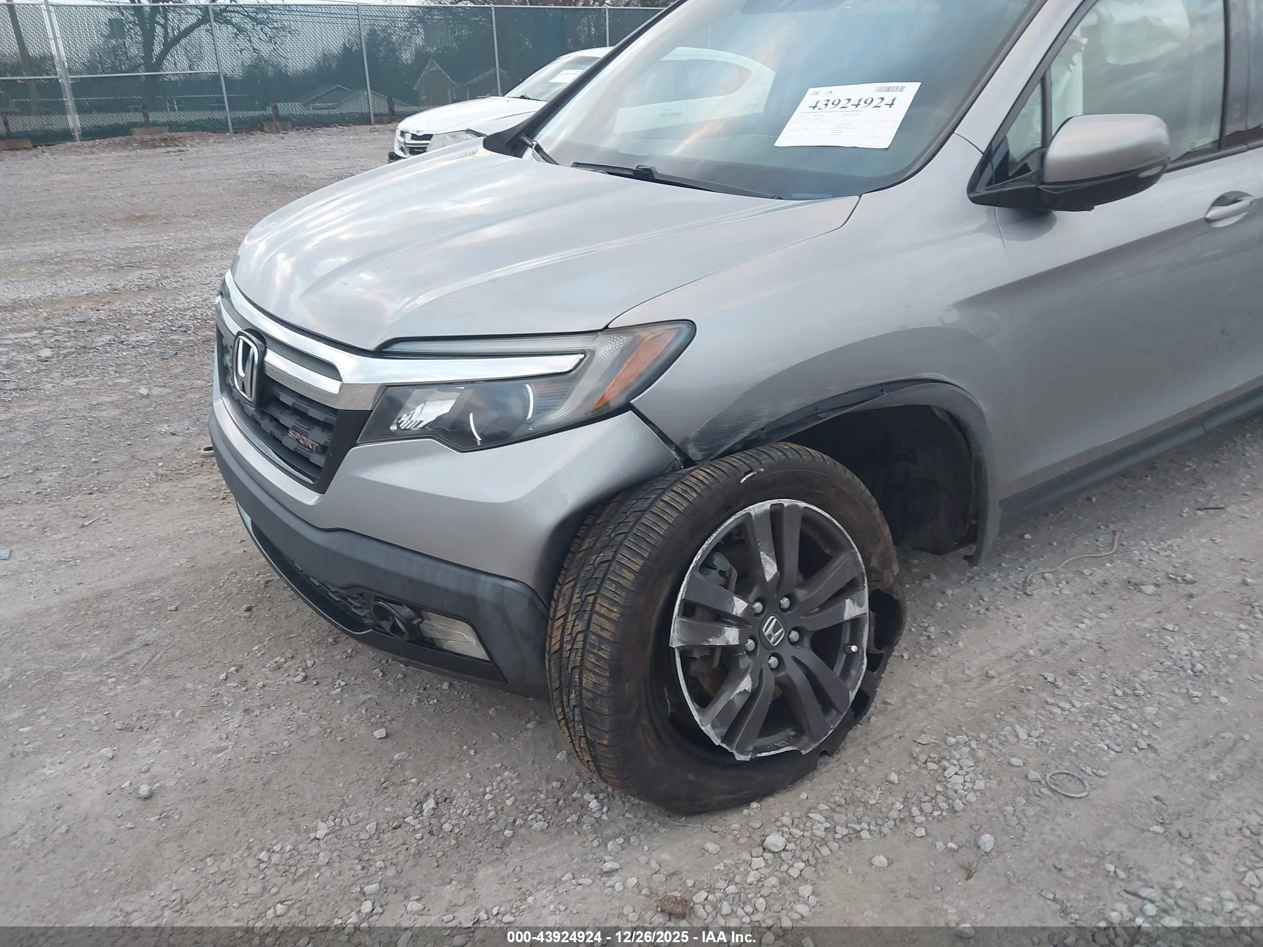 HONDA RIDGELINE image 6