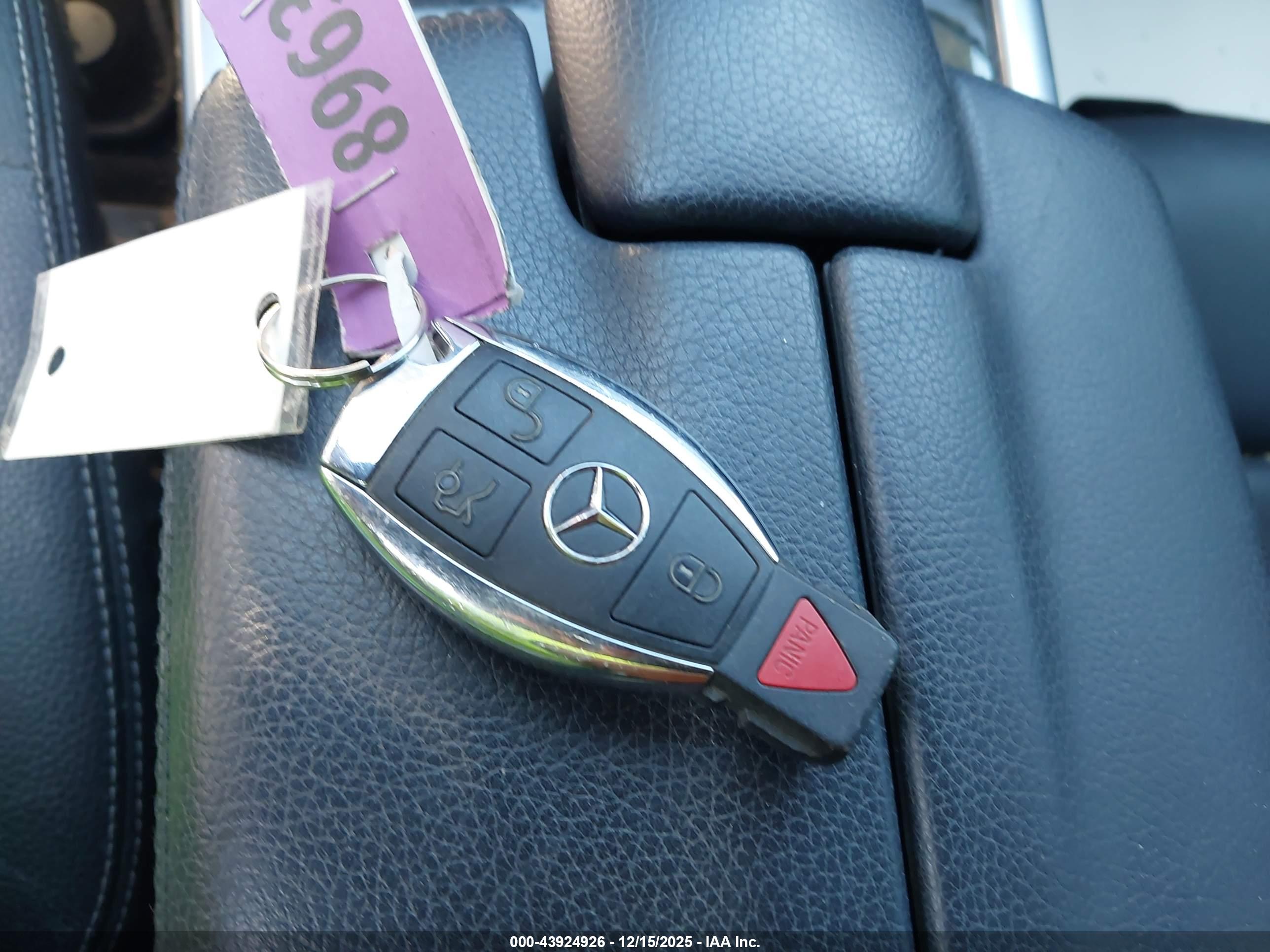 MERCEDES-BENZ E image 11