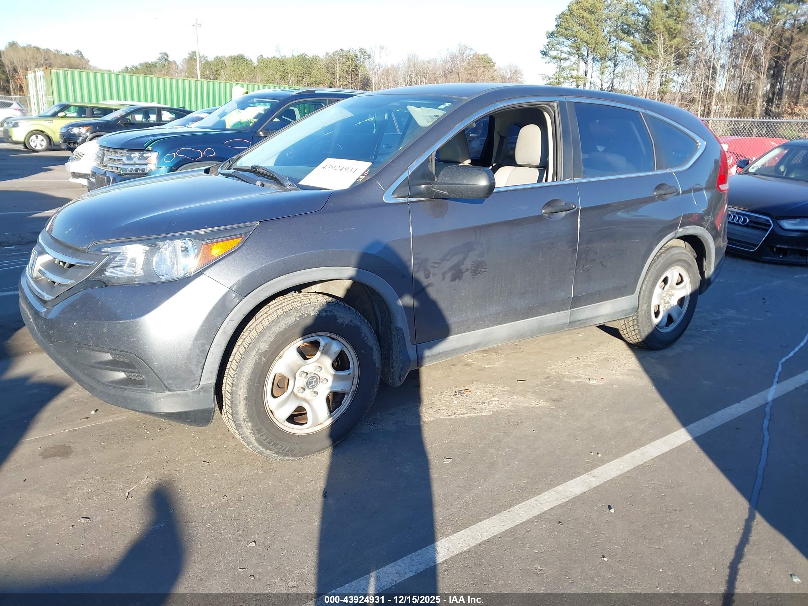 HONDA CR-V image 2