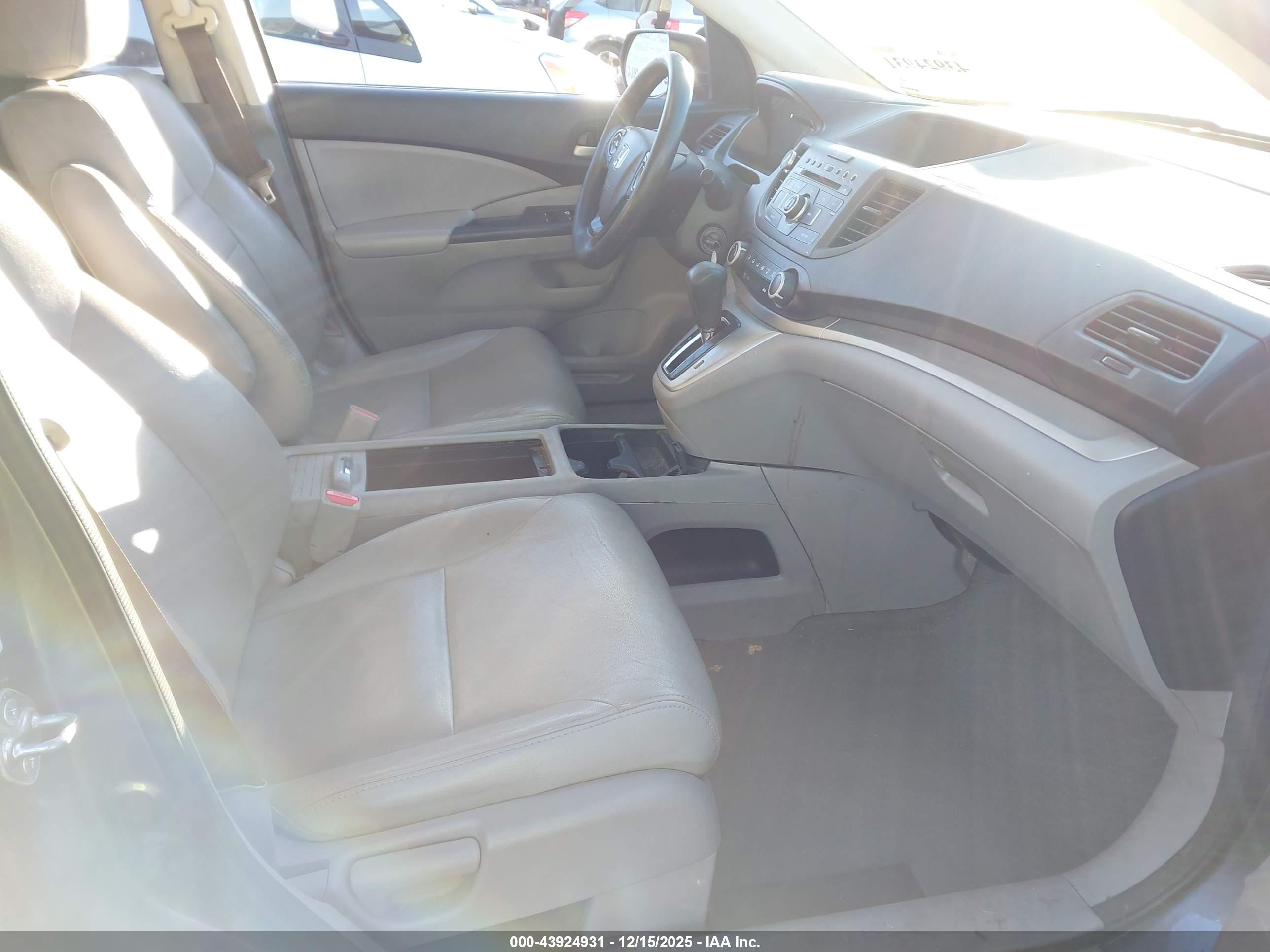 HONDA CR-V image 5