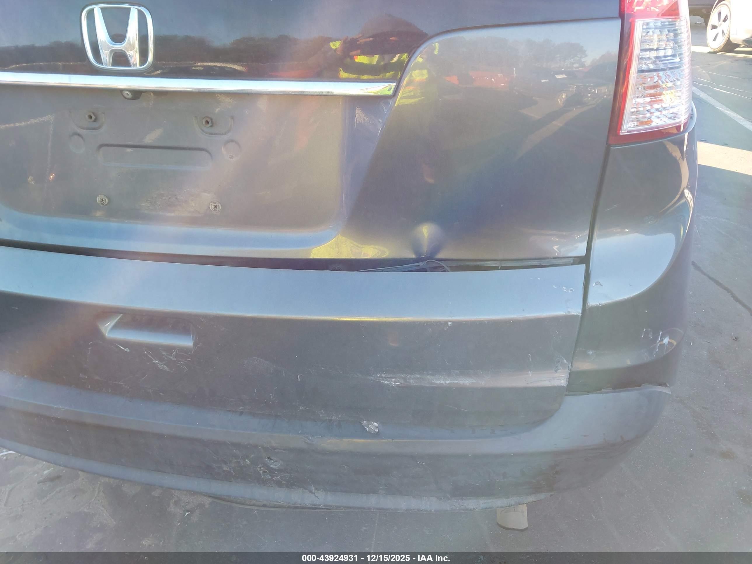 HONDA CR-V image 6