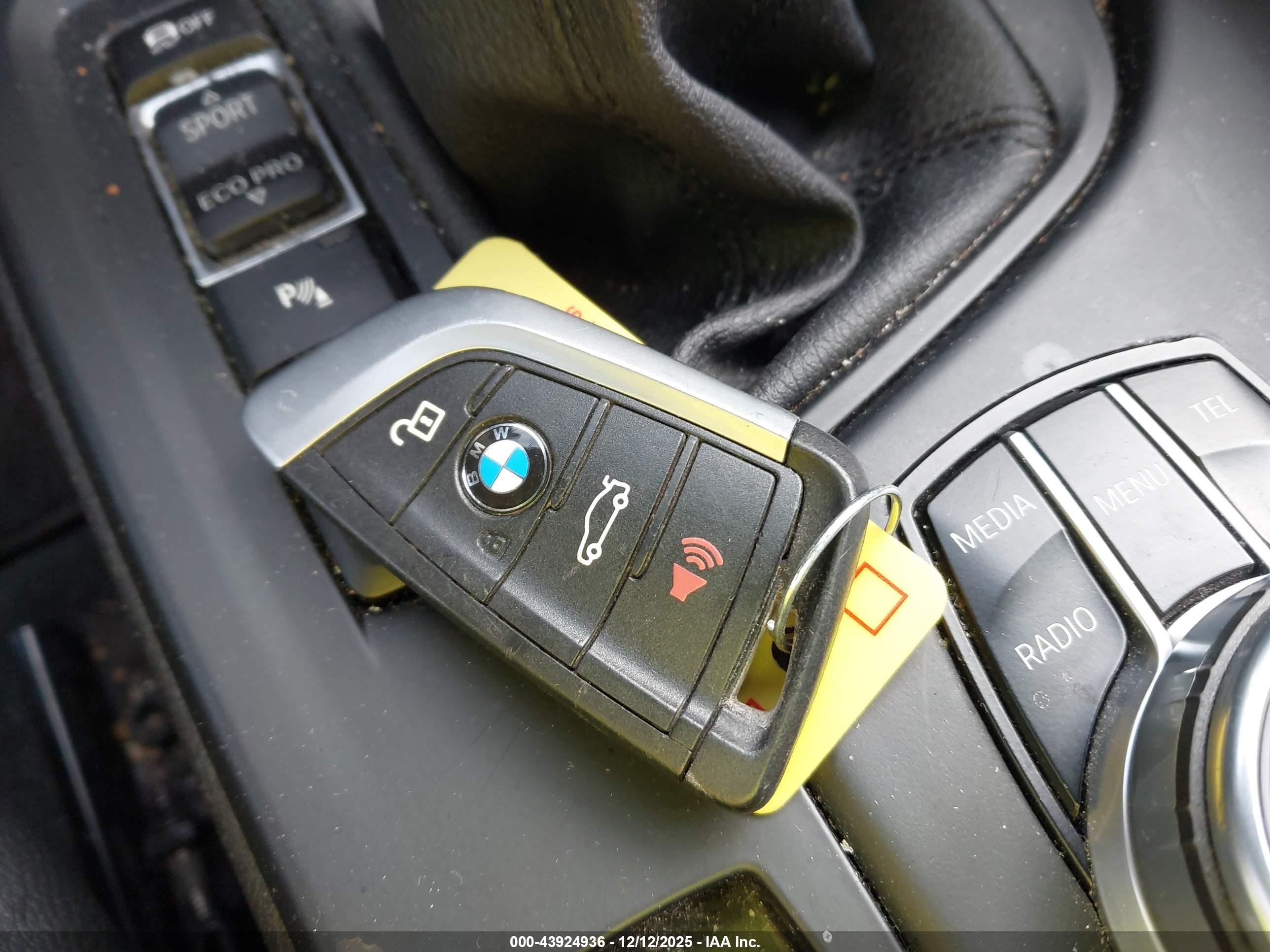 BMW X1 image 11