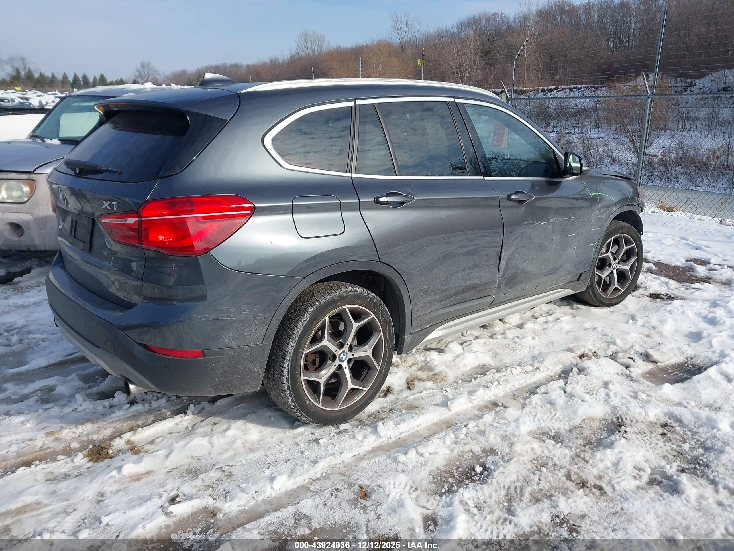BMW X1 image 4