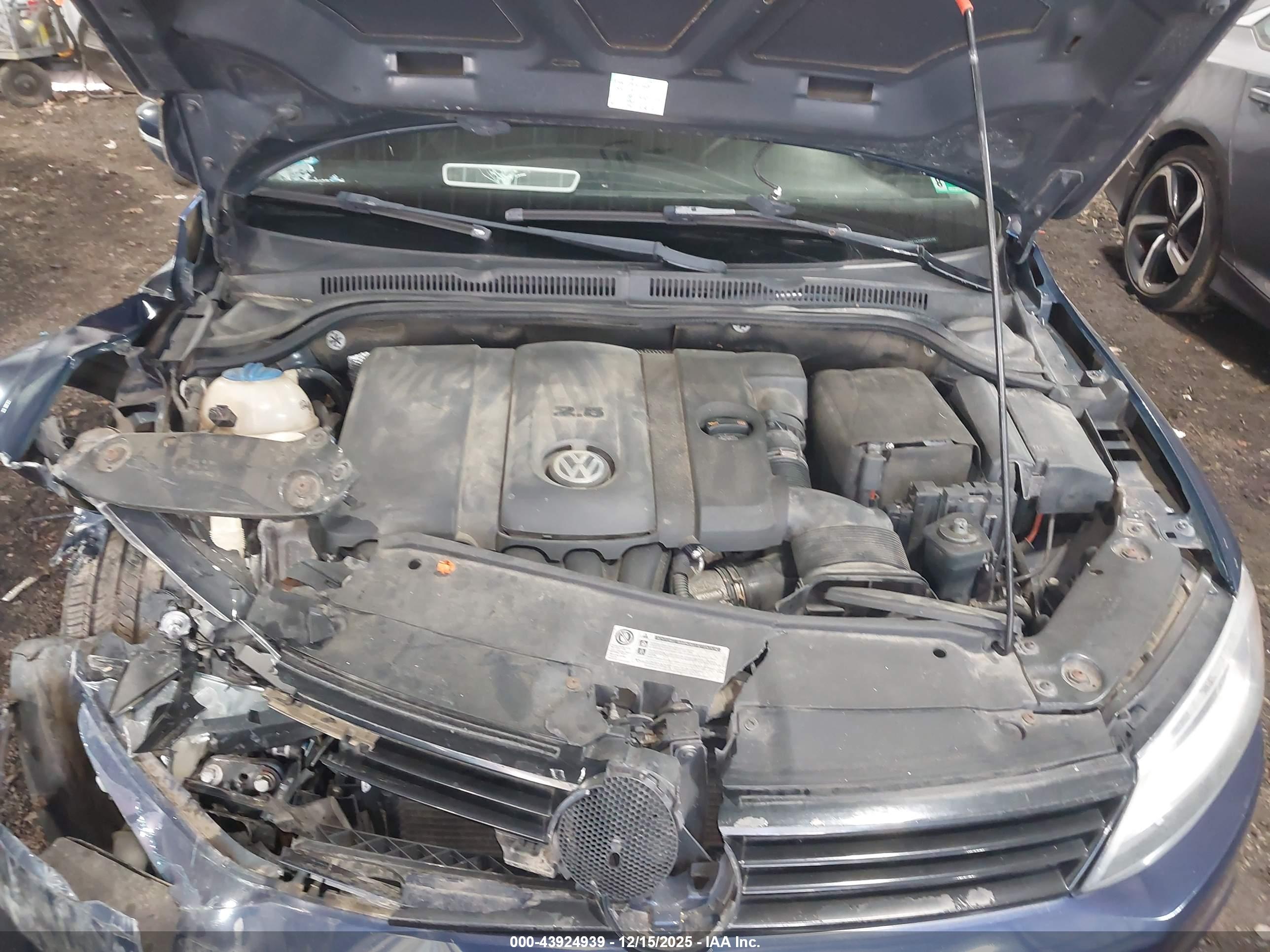 VOLKSWAGEN JETTA image 10