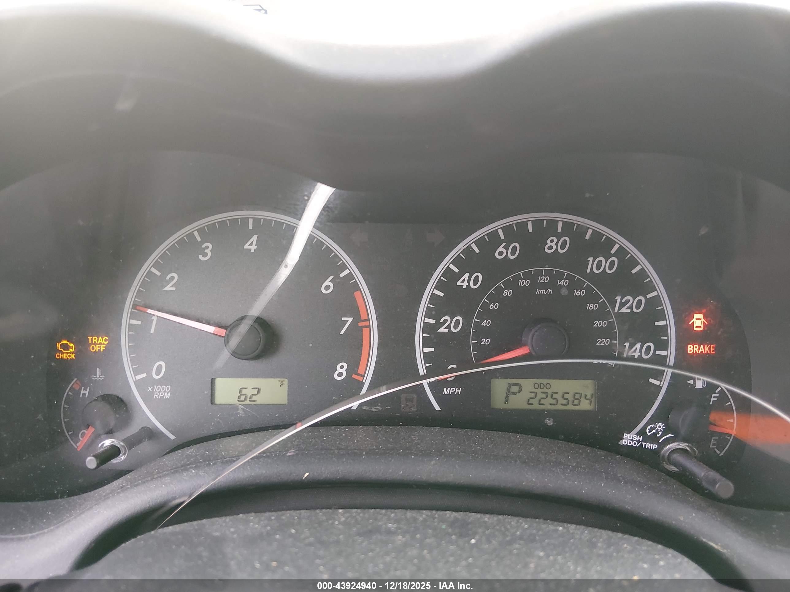 TOYOTA COROLLA image 7
