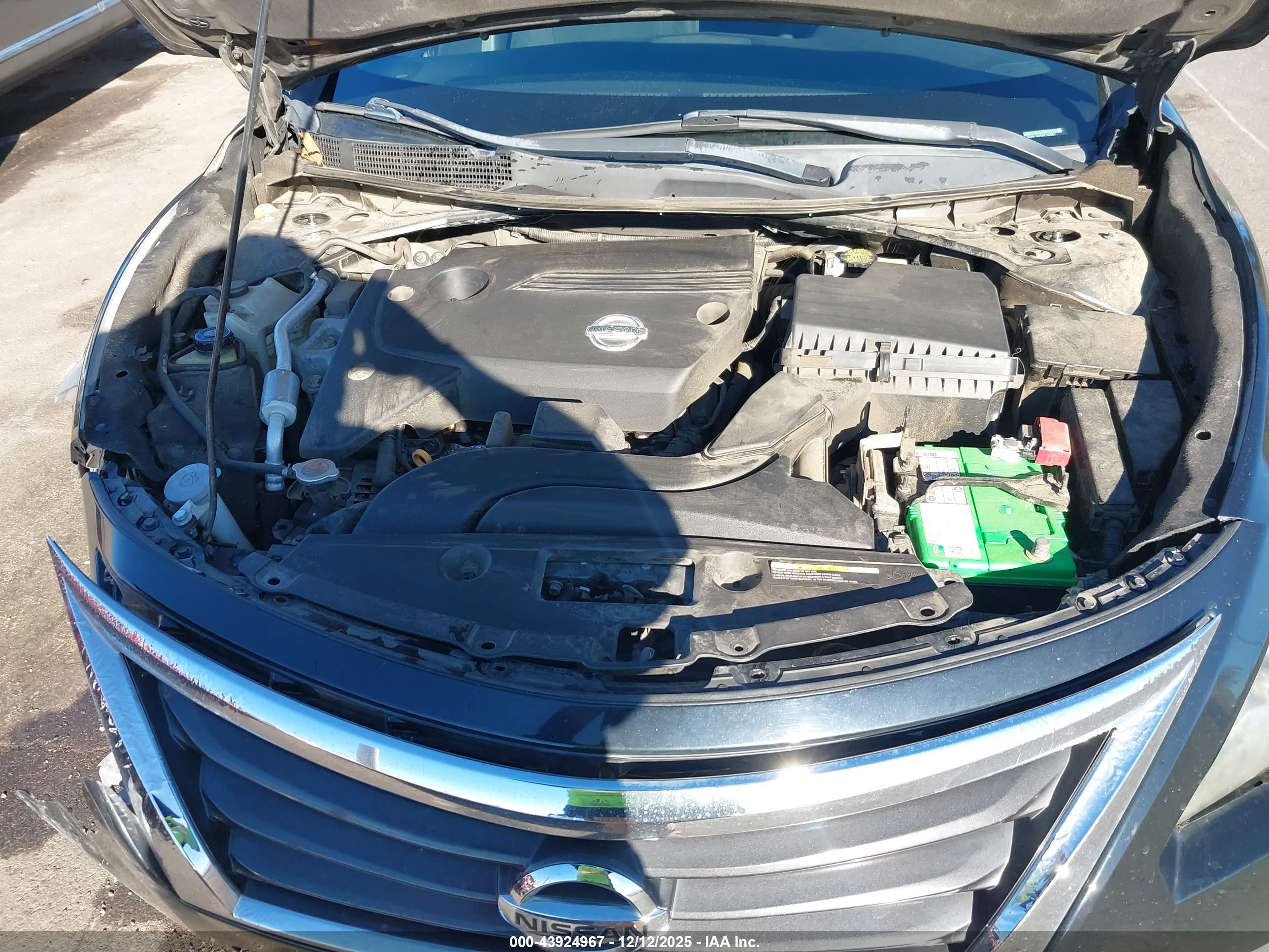 NISSAN ALTIMA image 10