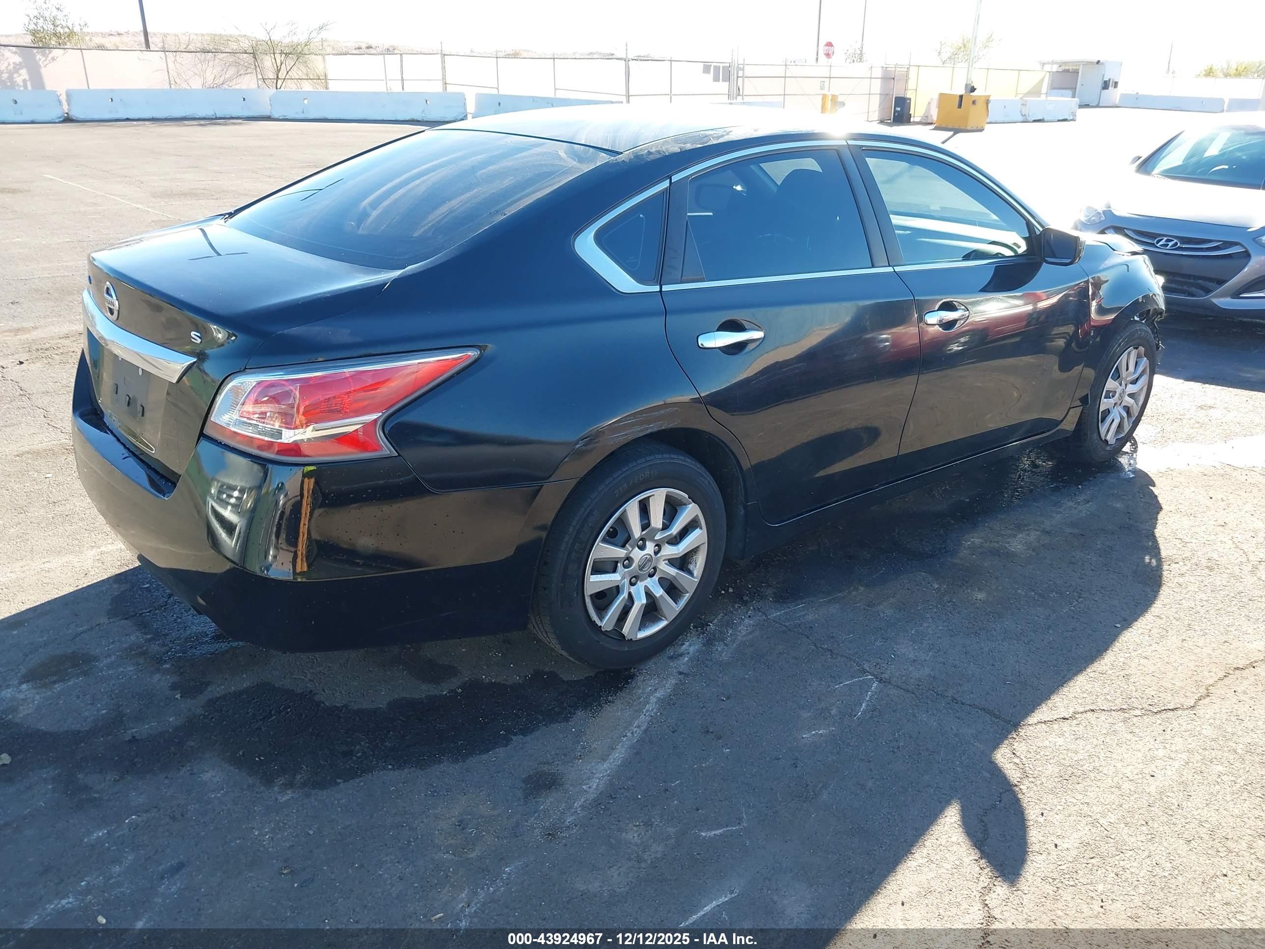 NISSAN ALTIMA image 4