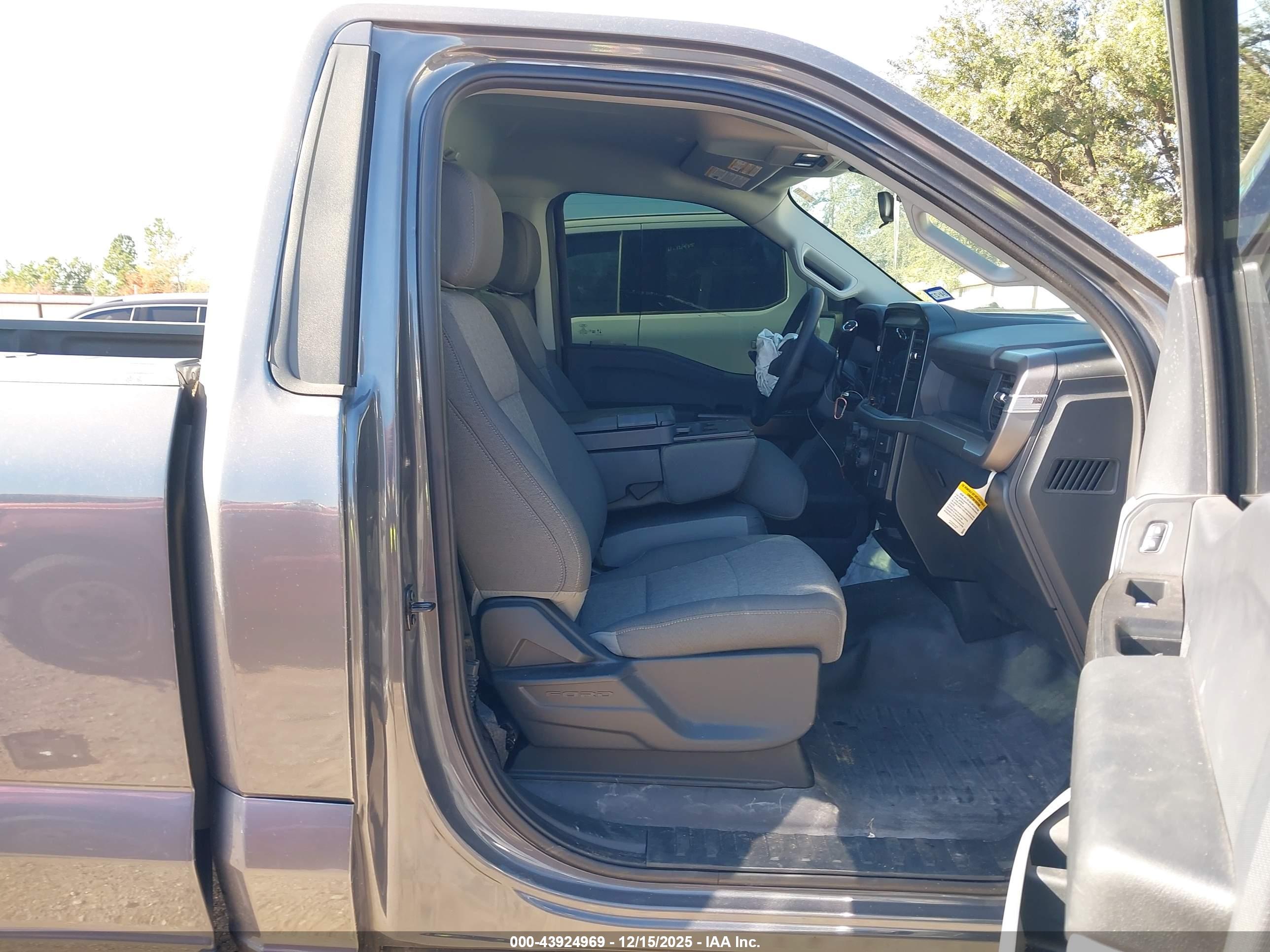 FORD F-150 image 5