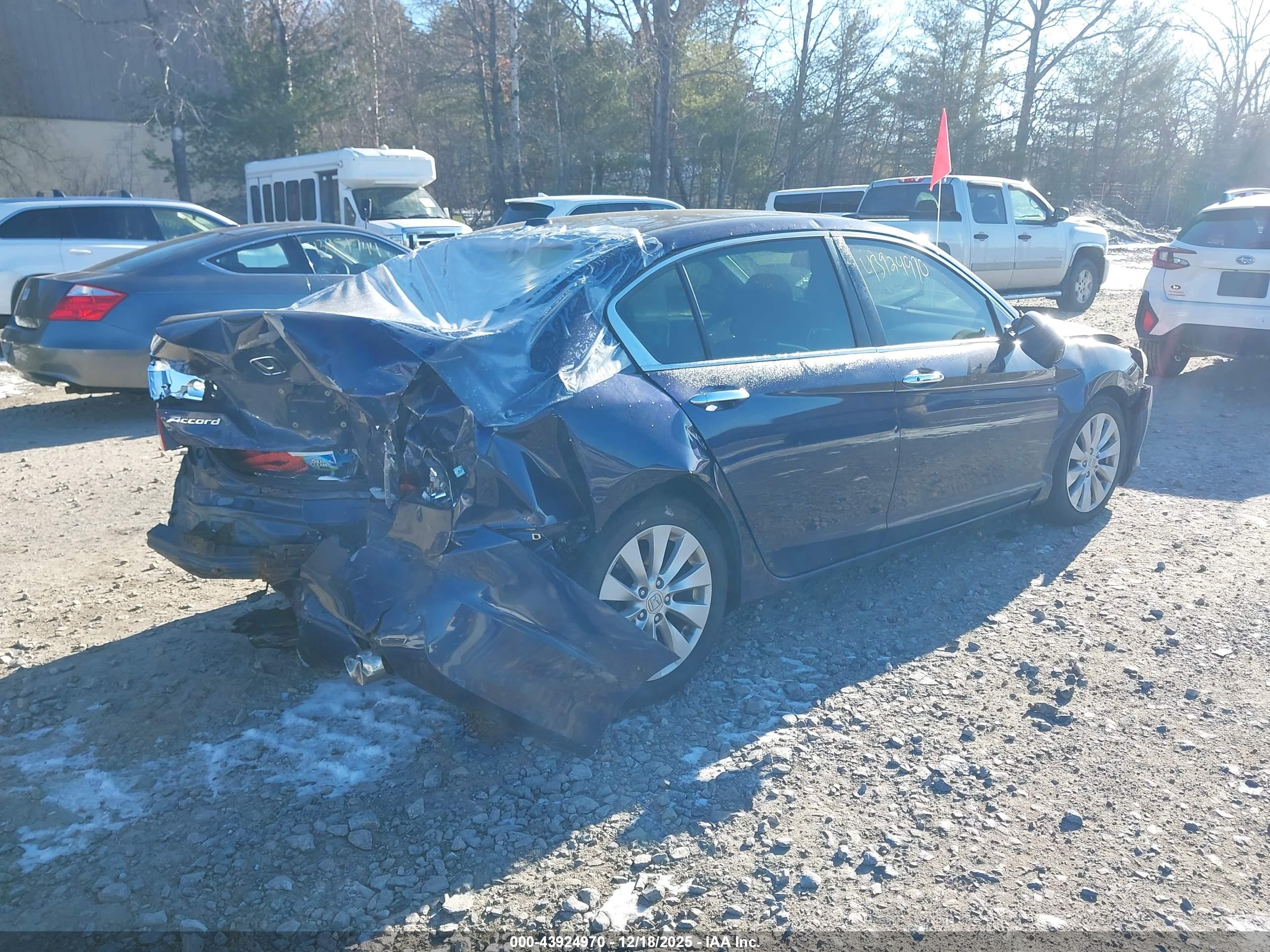 HONDA ACCORD image 4
