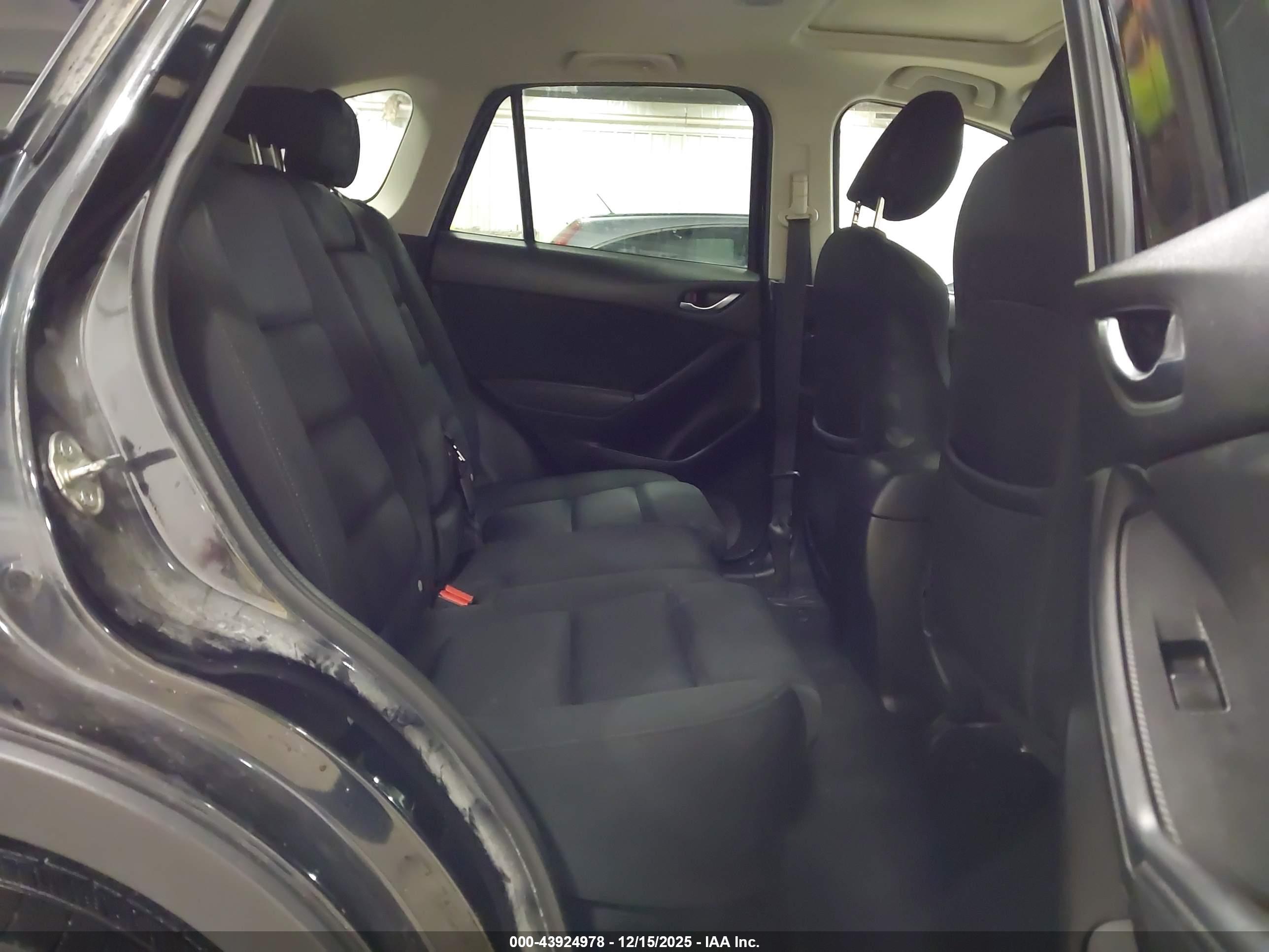 MAZDA CX-5 image 8