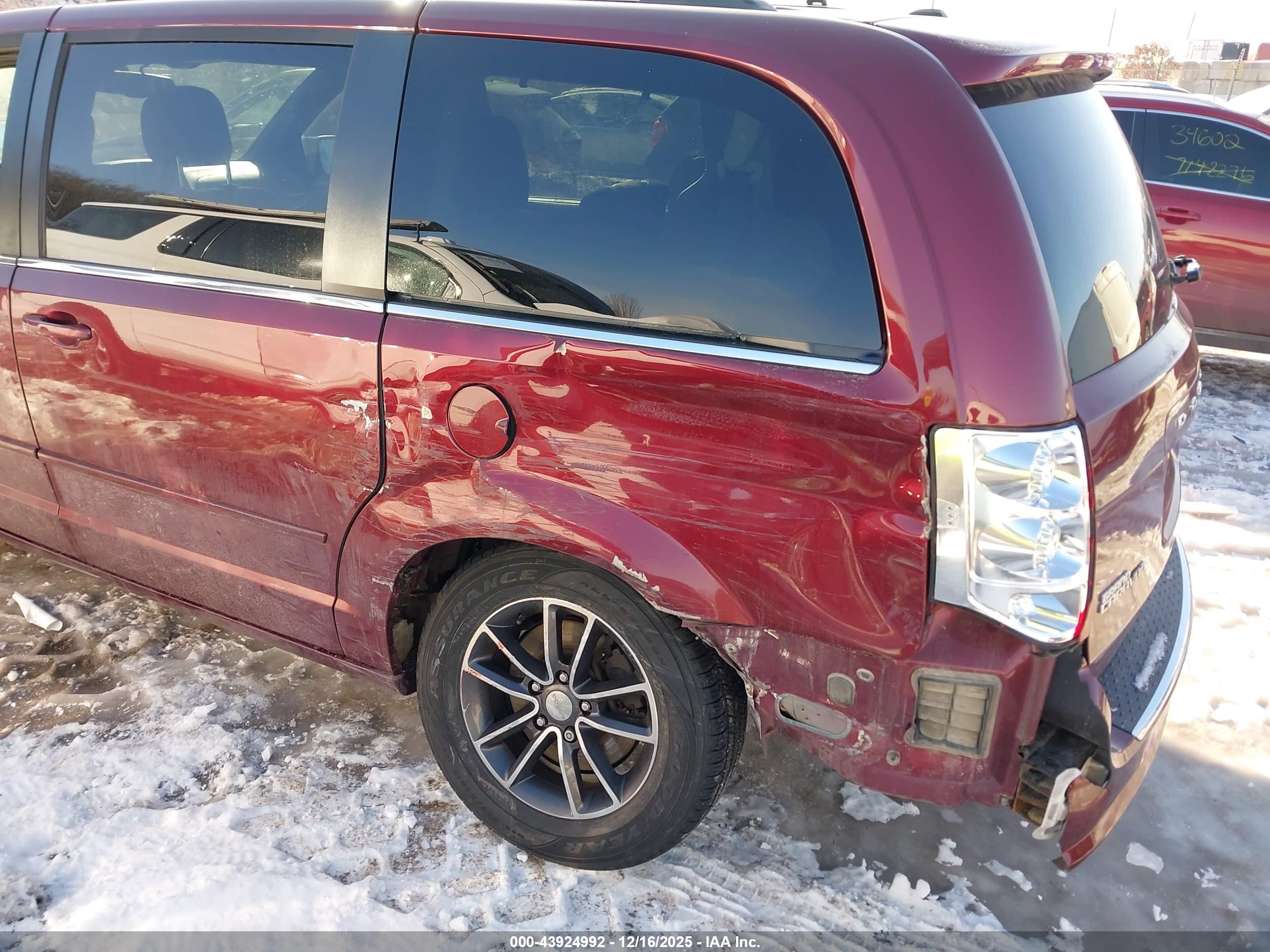 DODGE GRAND image 6