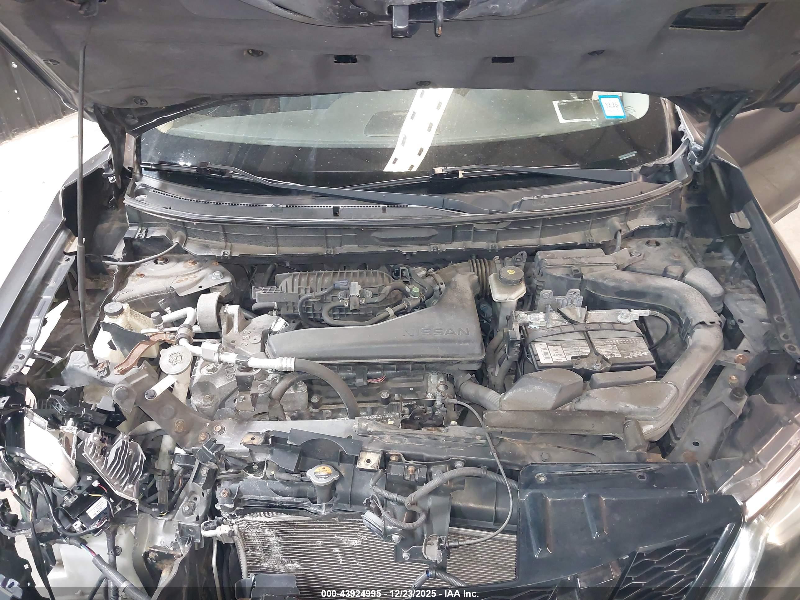 NISSAN ROGUE image 10