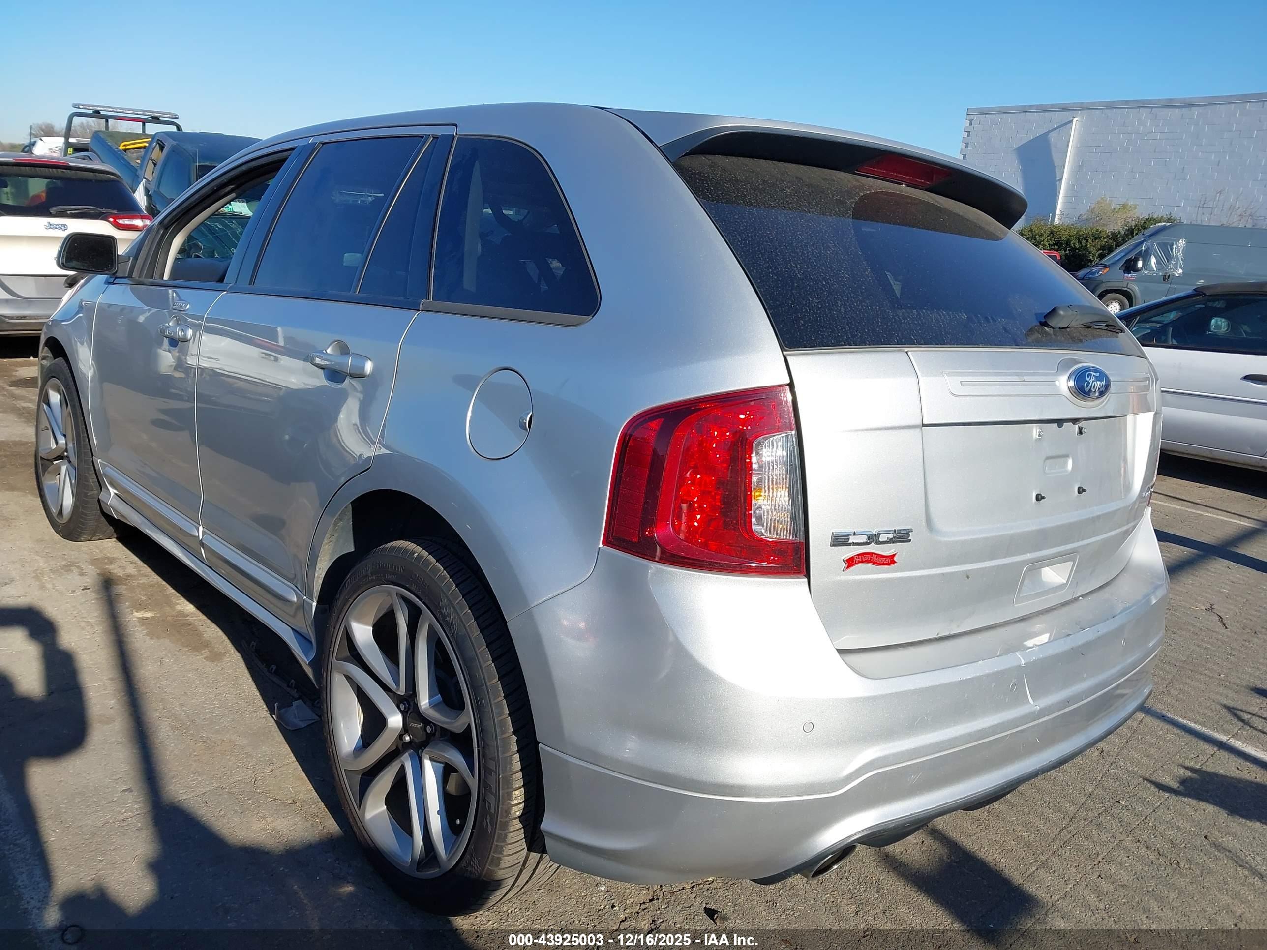 FORD EDGE image 3
