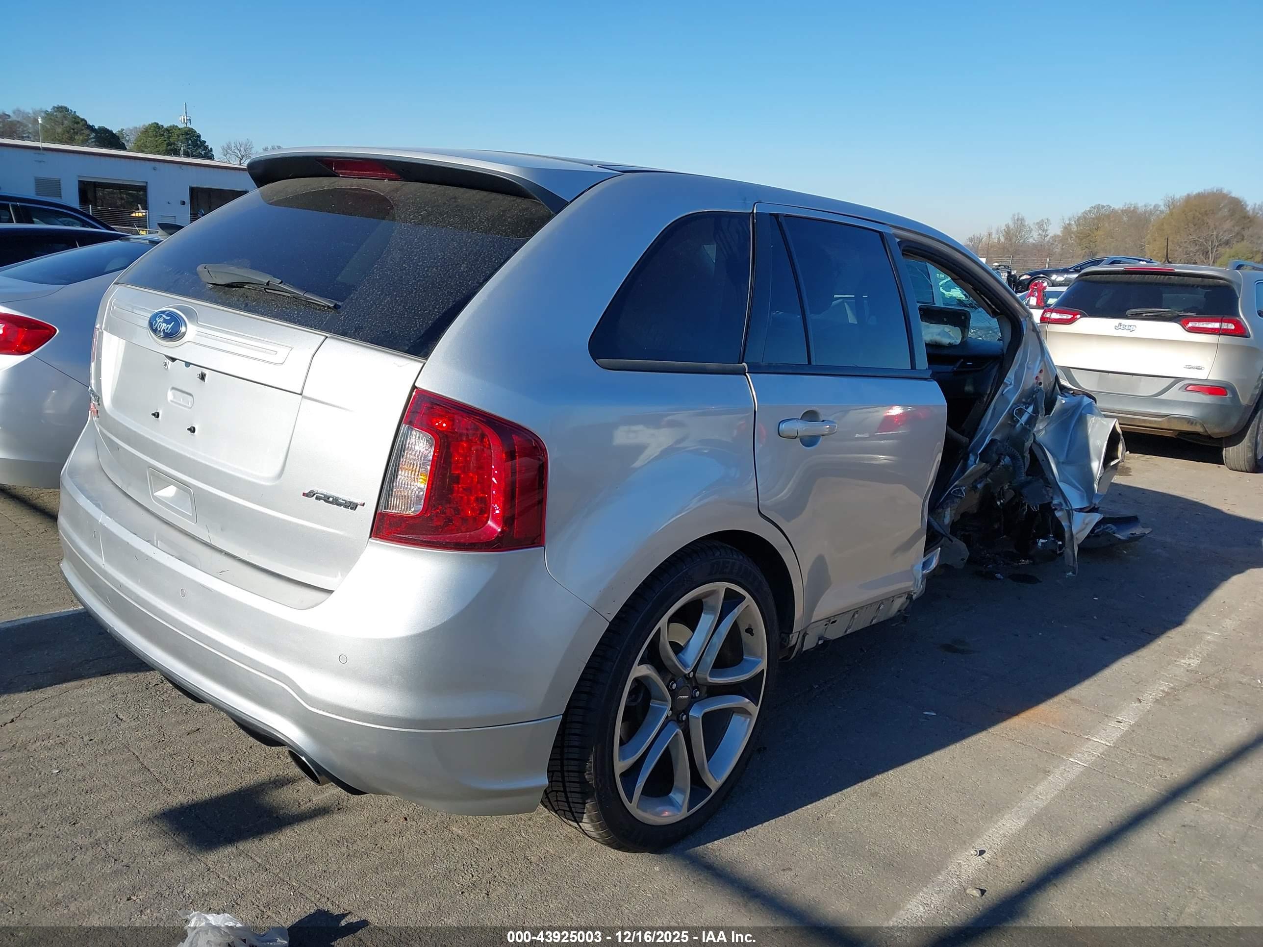 FORD EDGE image 4