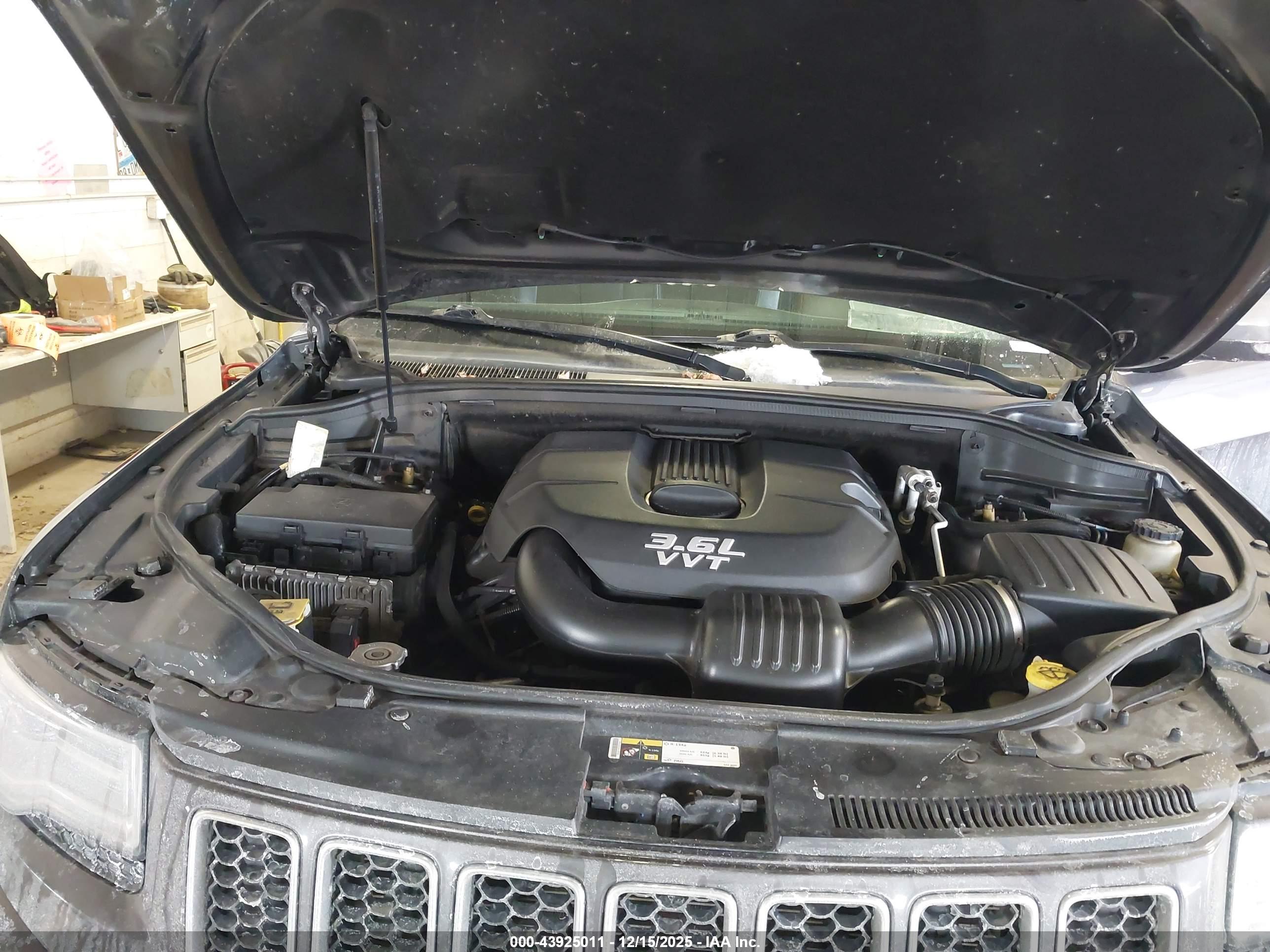 JEEP GRAND image 10