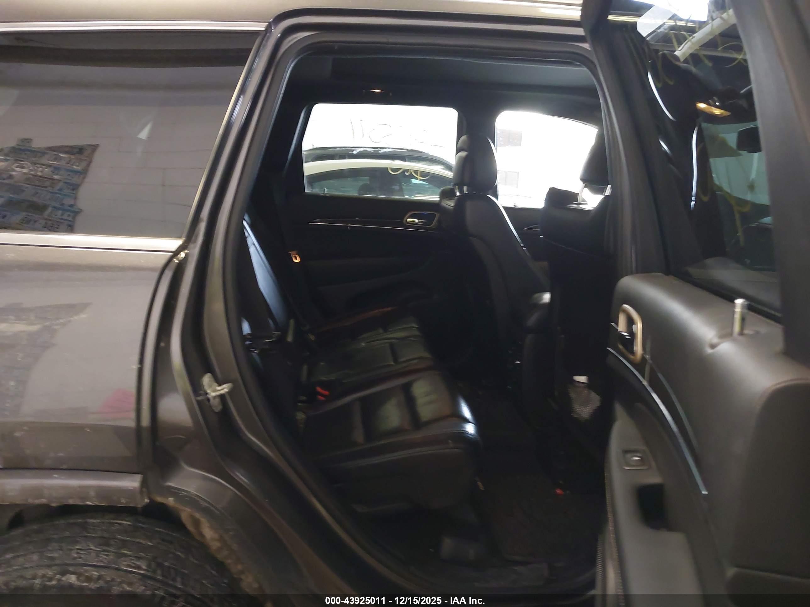 JEEP GRAND image 8