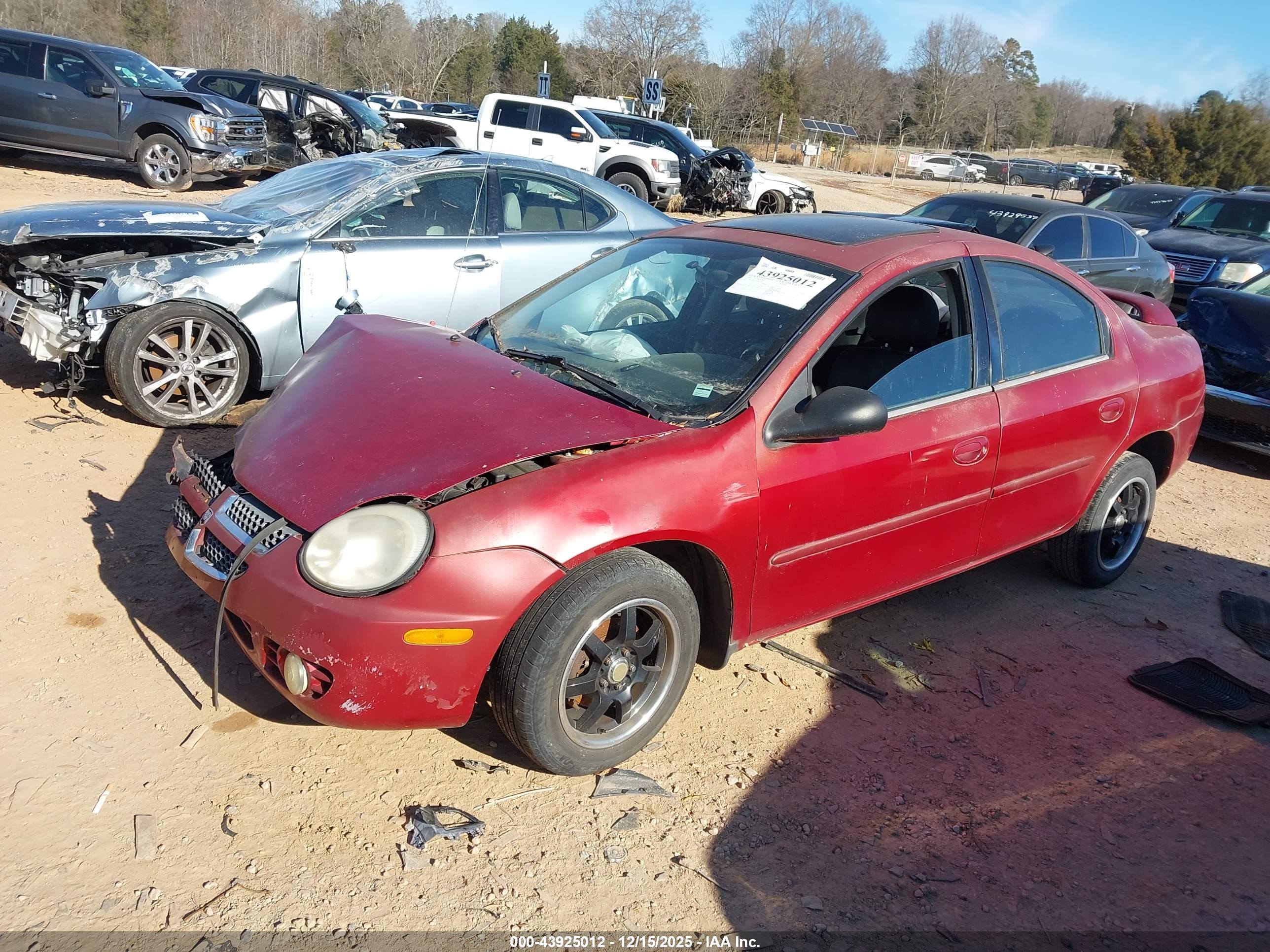 DODGE NEON image 2
