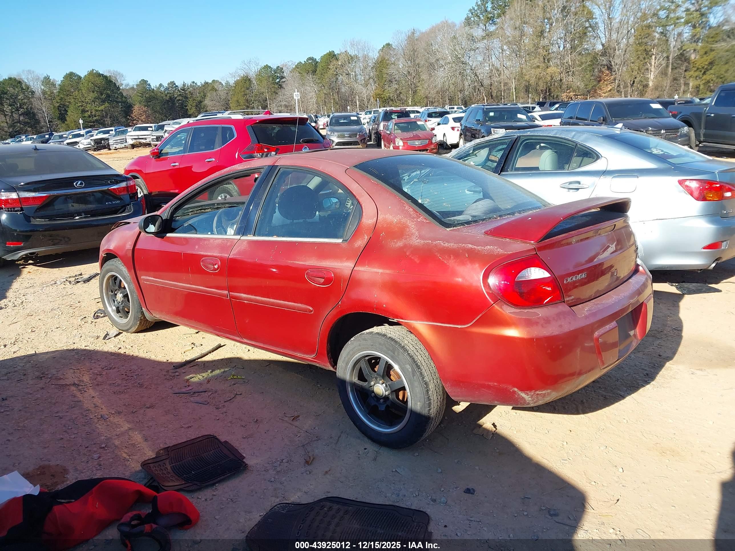 DODGE NEON image 3