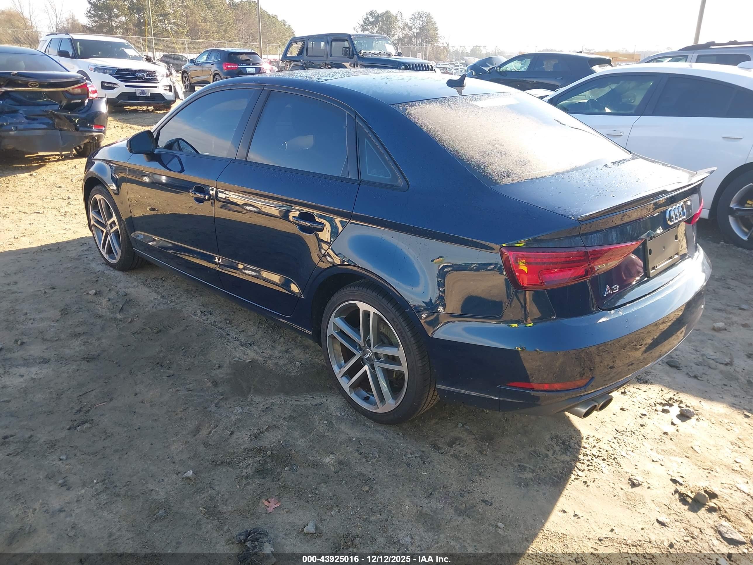 AUDI A3 image 3