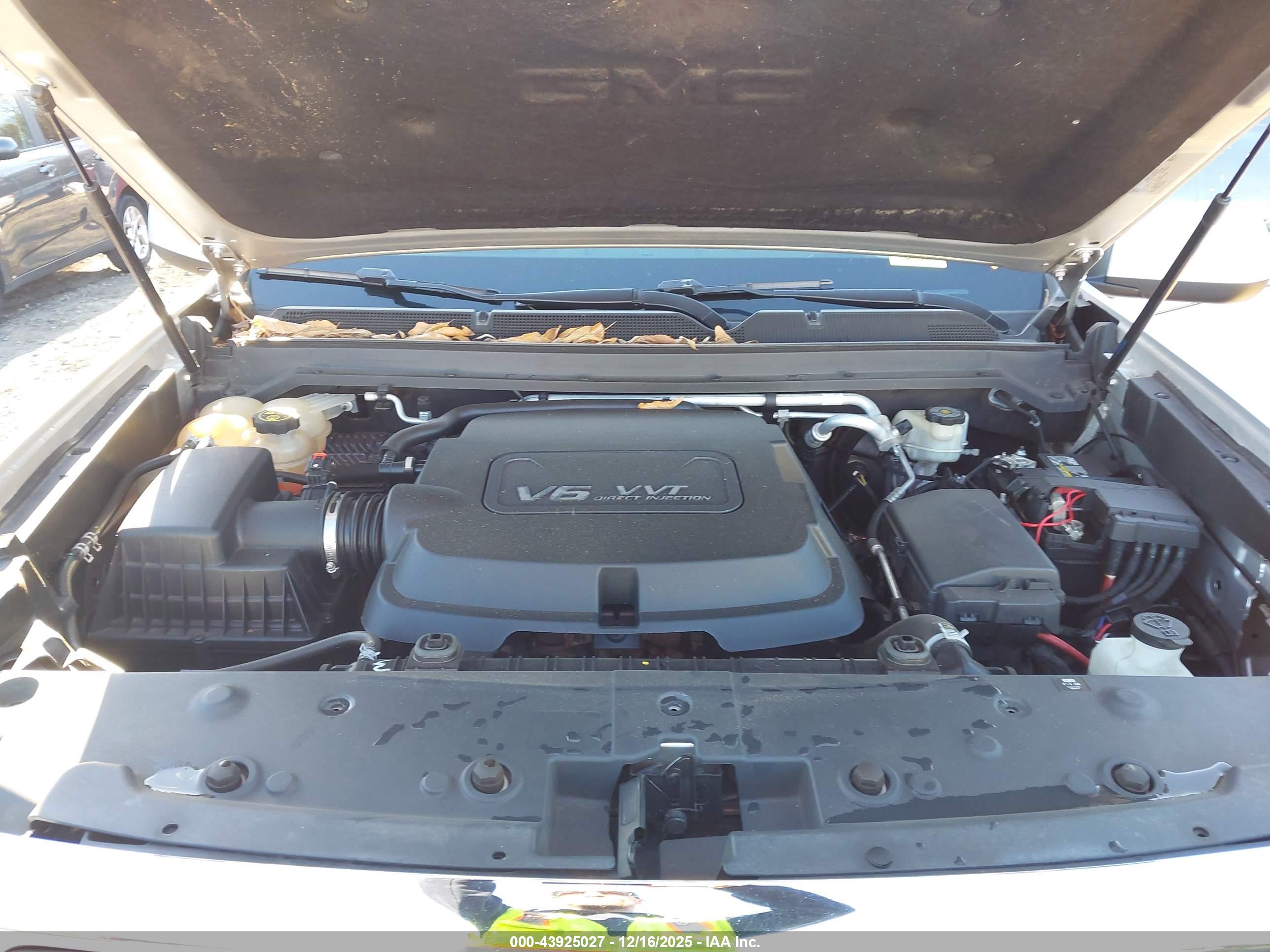GMC CANYON image 10