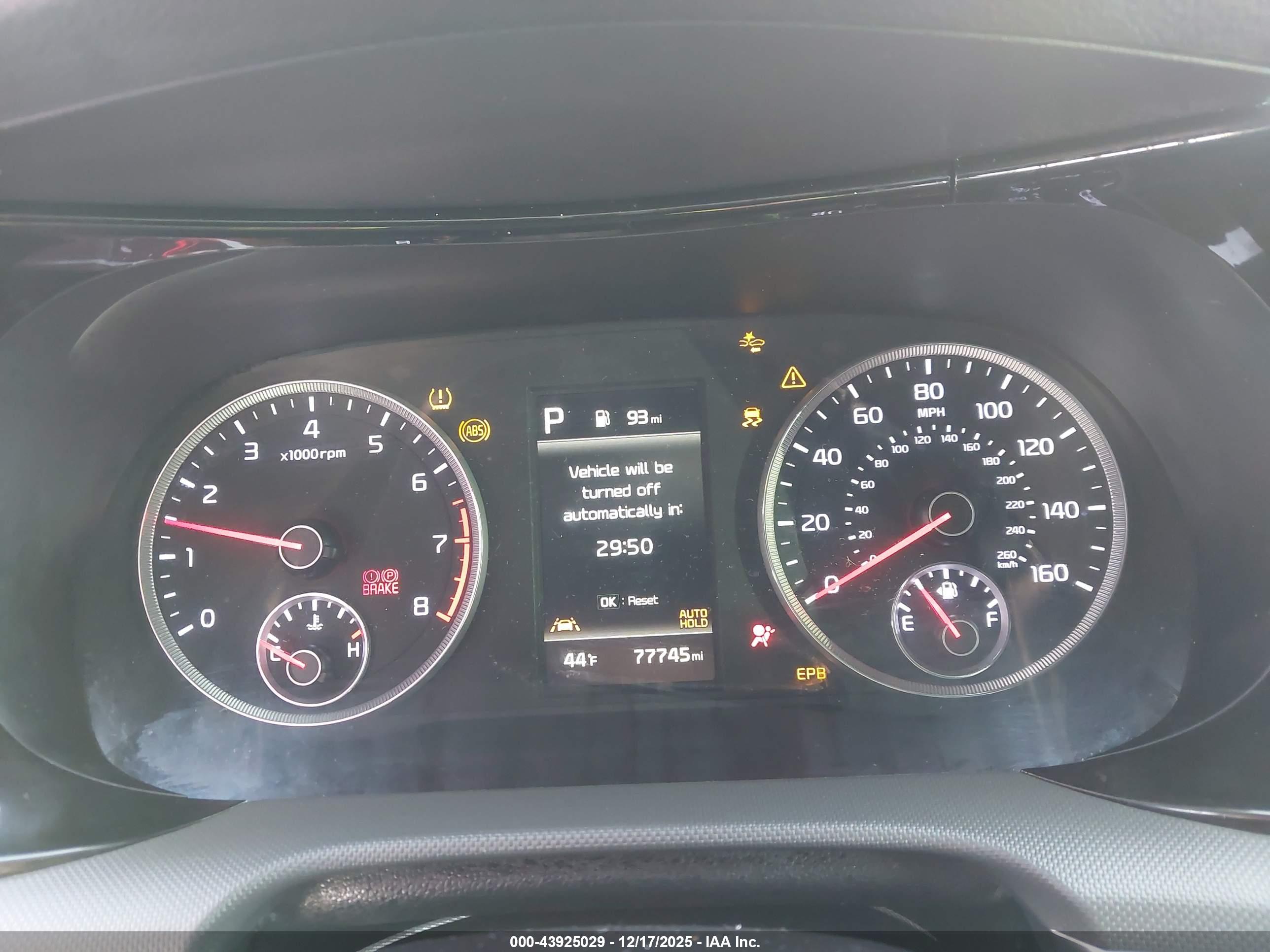 KIA K5 image 7