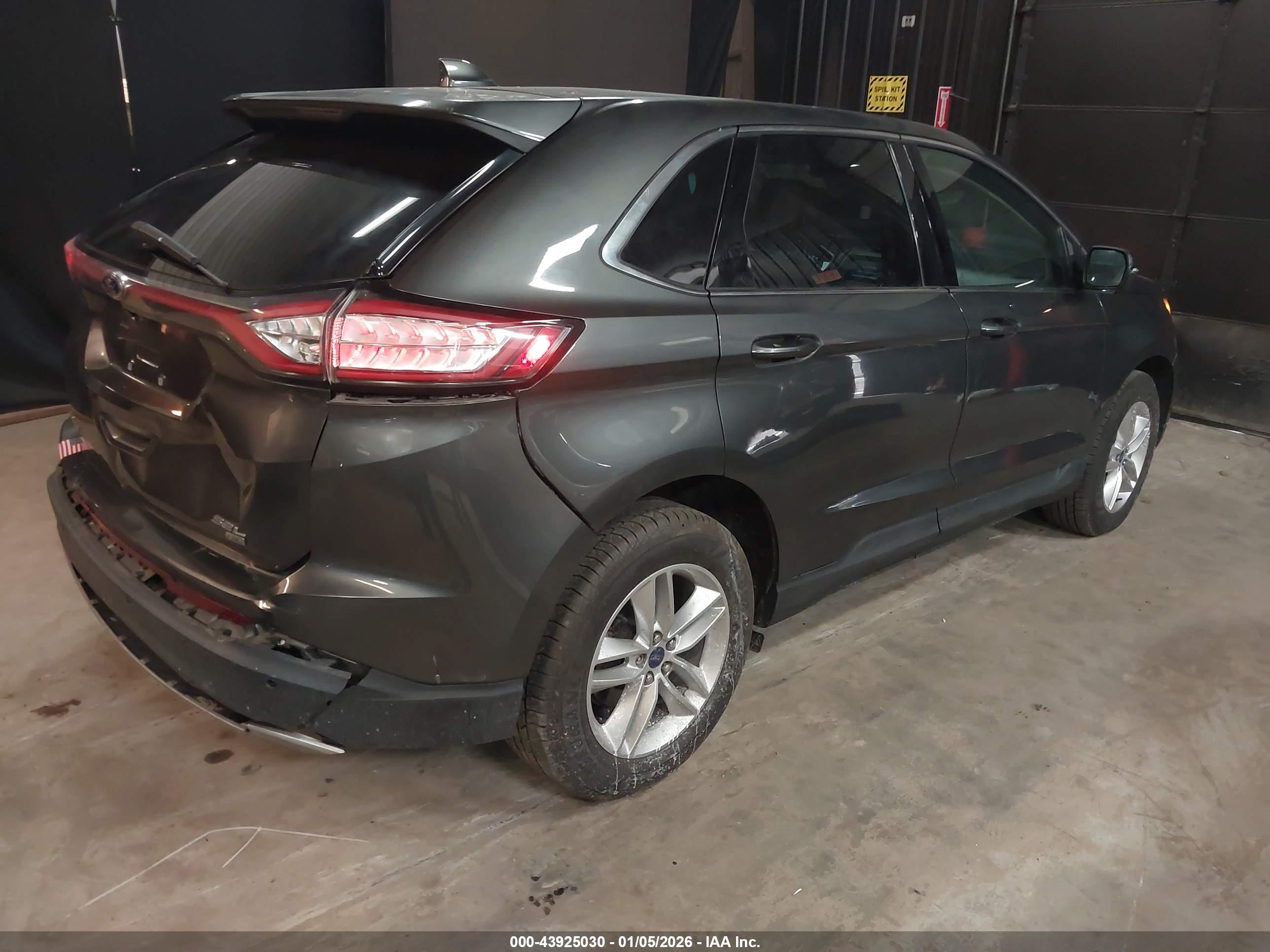 FORD EDGE image 4