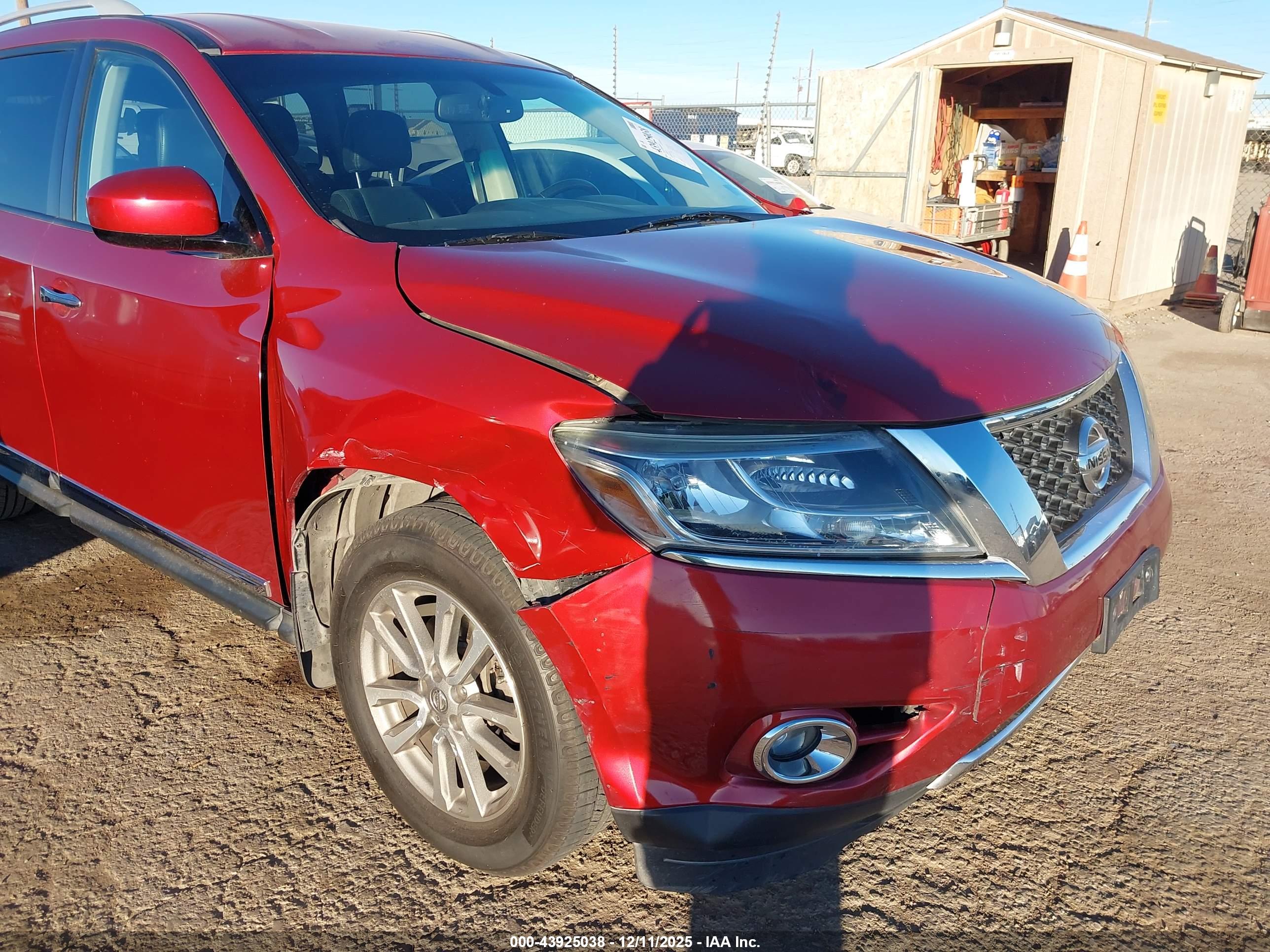 NISSAN PATHFINDER image 6
