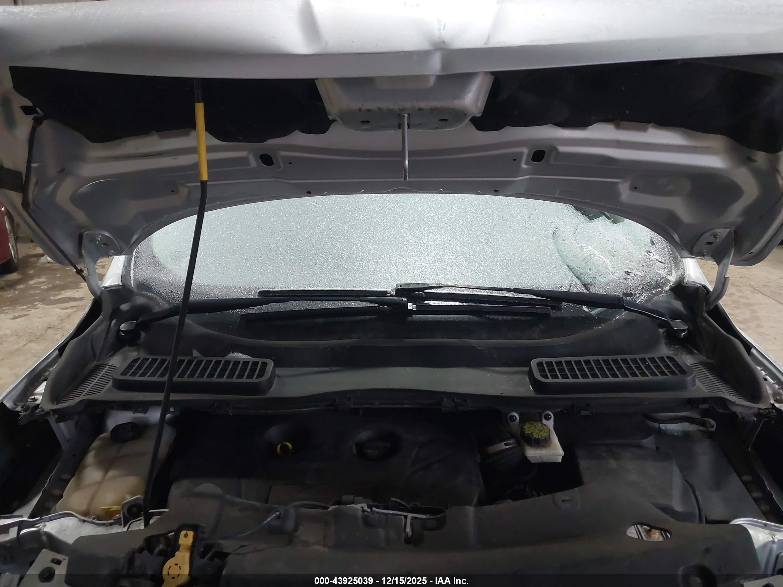 FORD ESCAPE image 10