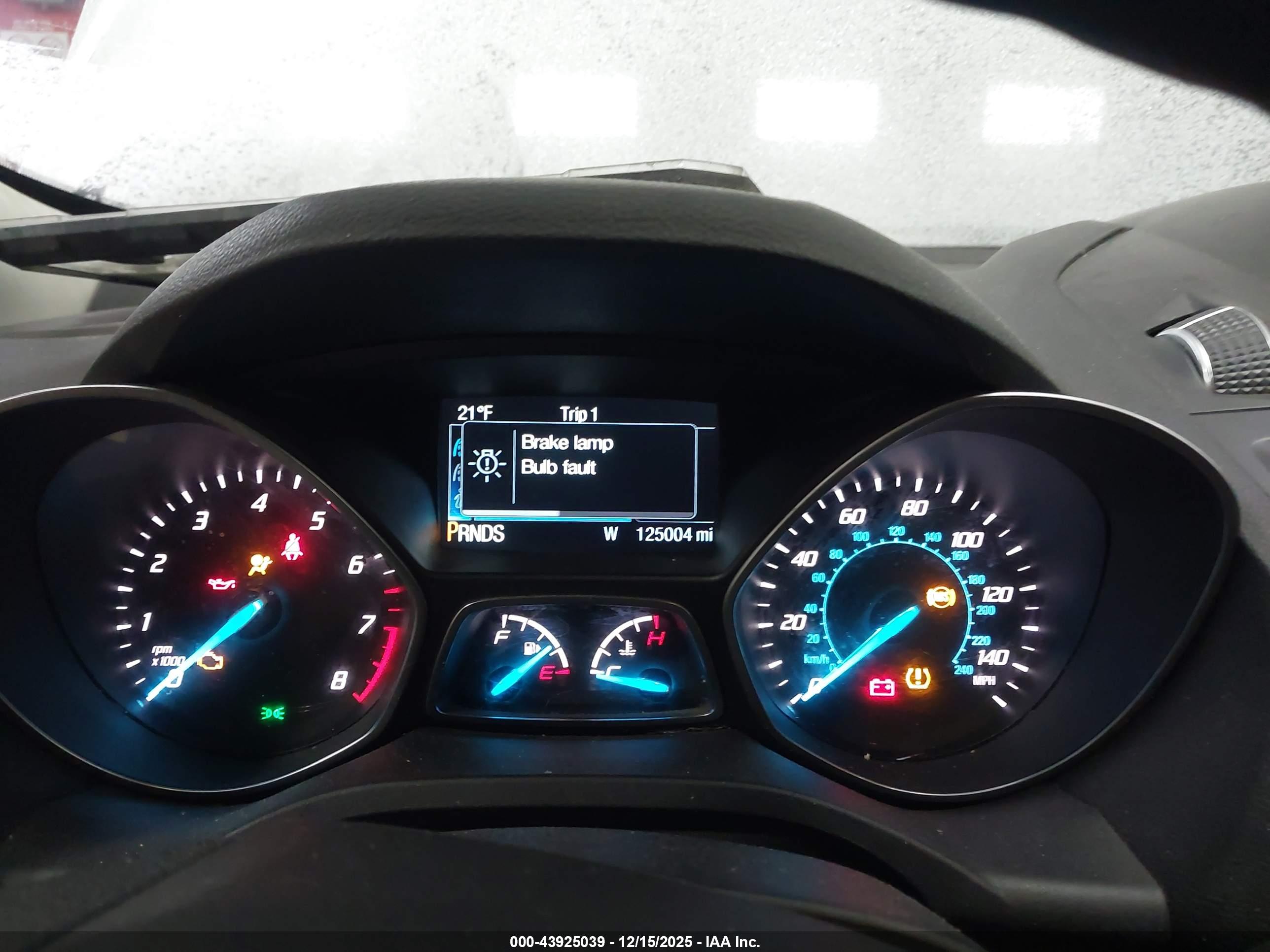 FORD ESCAPE image 7