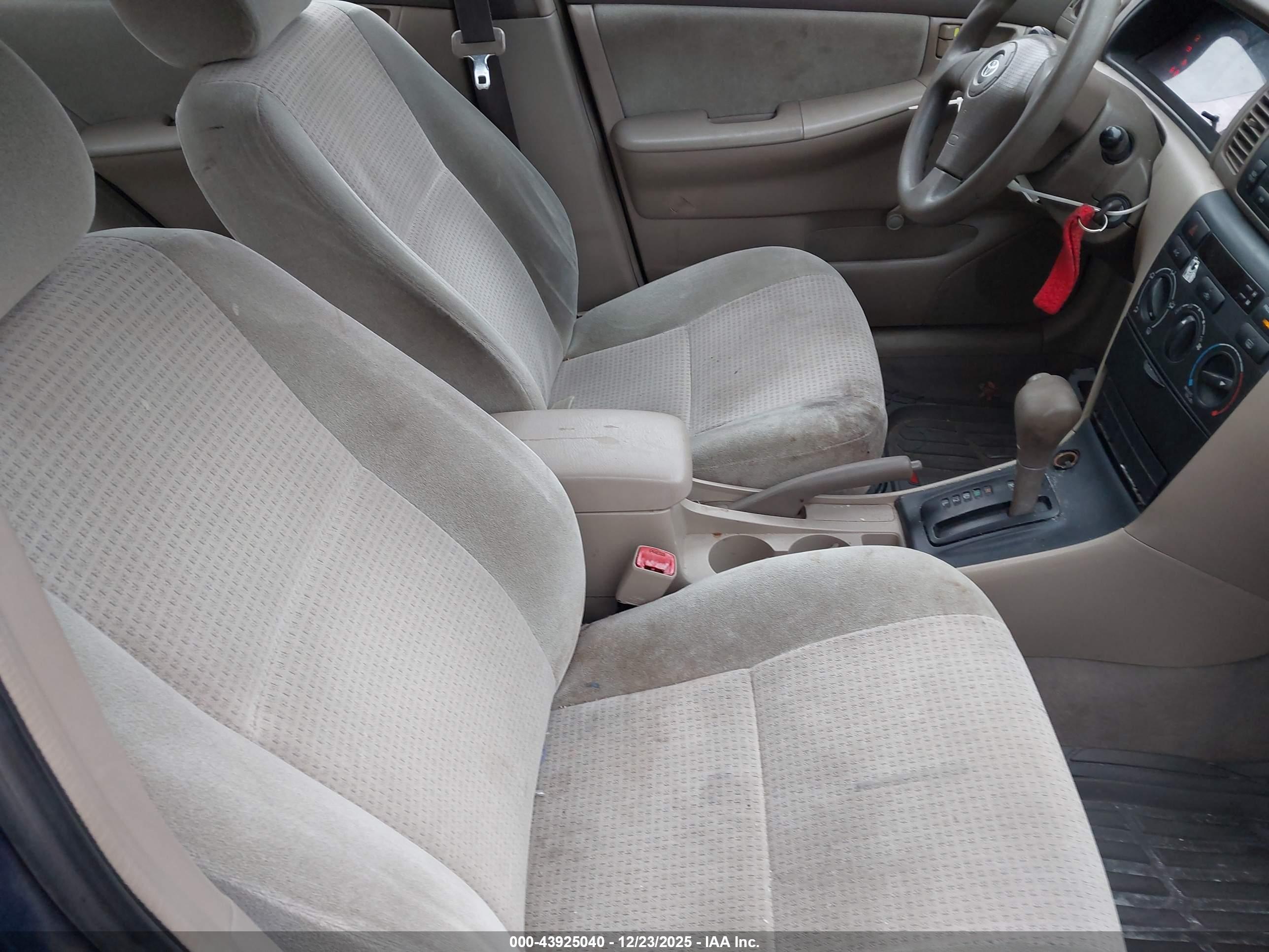 TOYOTA COROLLA image 5