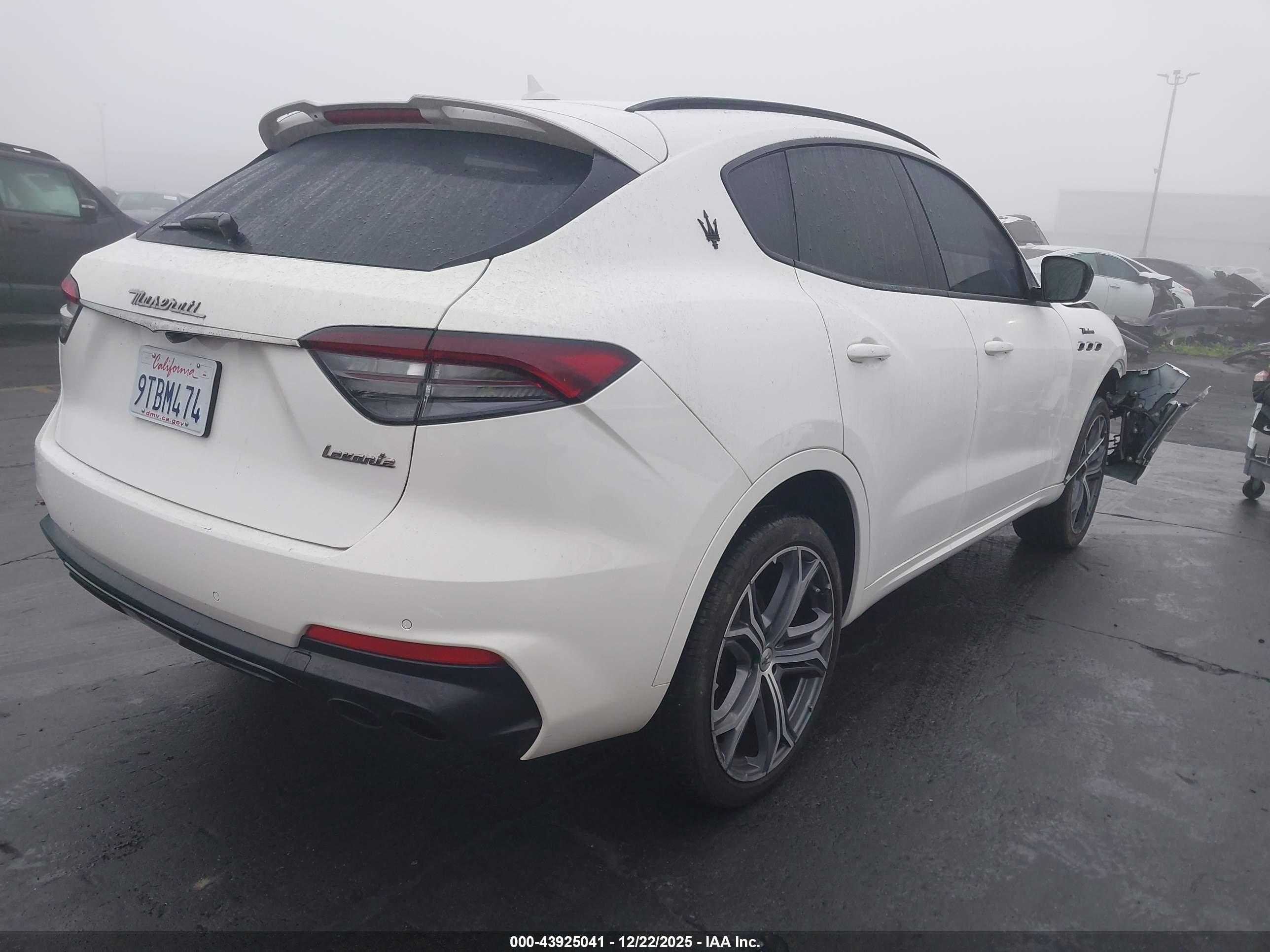 MASERATI LEVANTE image 4