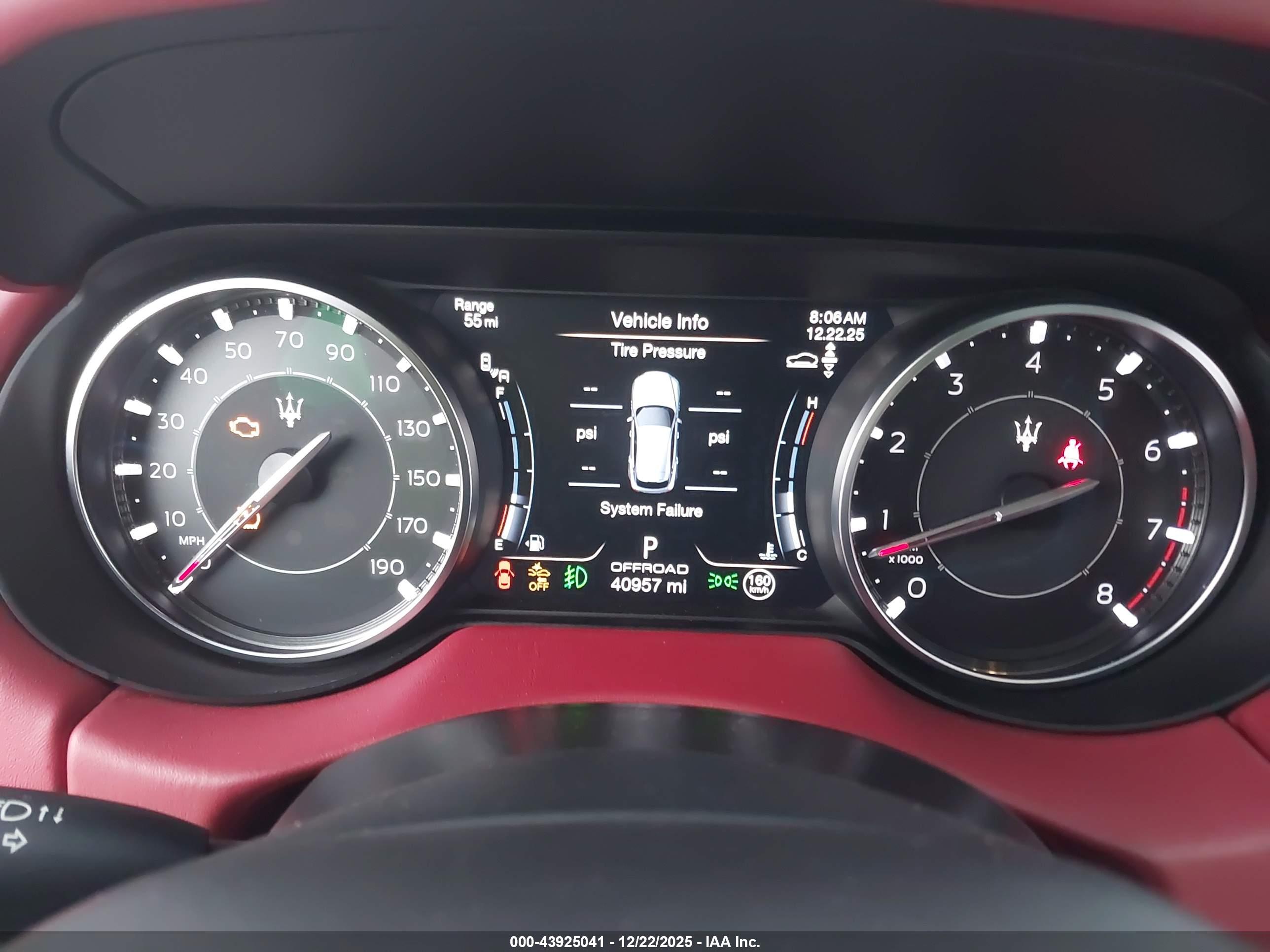 MASERATI LEVANTE image 7